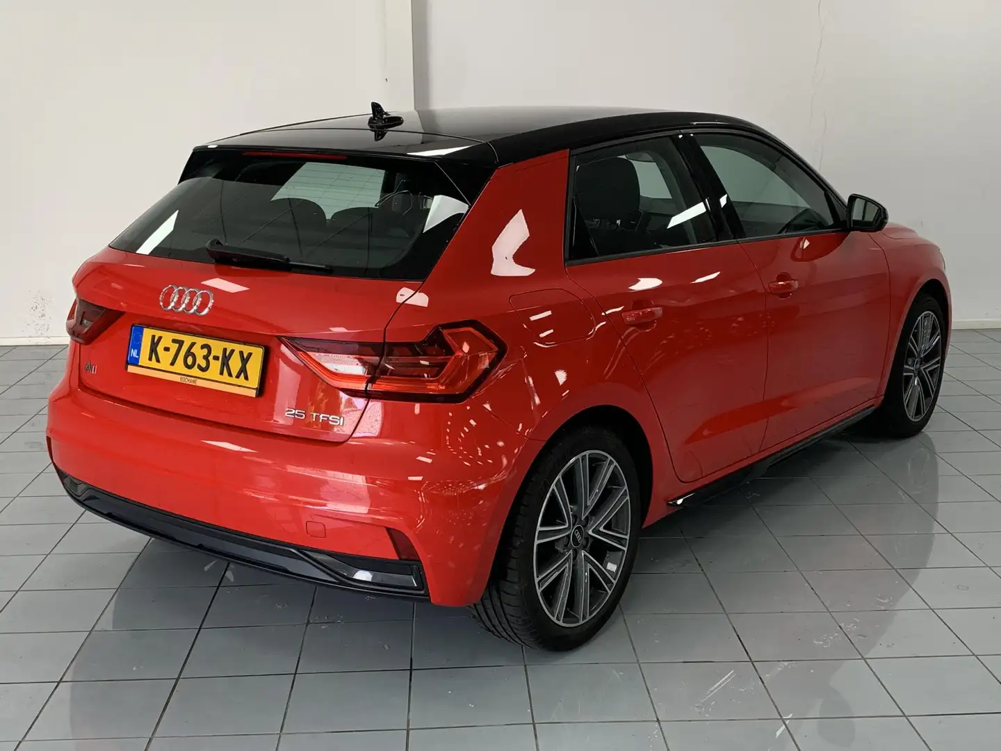 Audi A1 Sportback 25 TFSI epic NAVIGATIE | APPLE CARPLAY | Rouge - 2