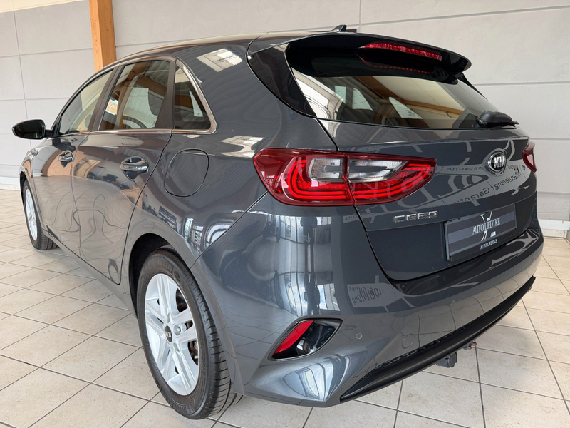 Kia Ceed / cee'd Ceed 1.4 Vision AHK/NAVI/SHZ/LHZ/RFK/LED — photo 6