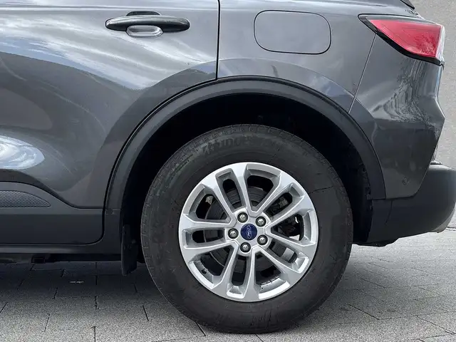 Ford Kuga view 9