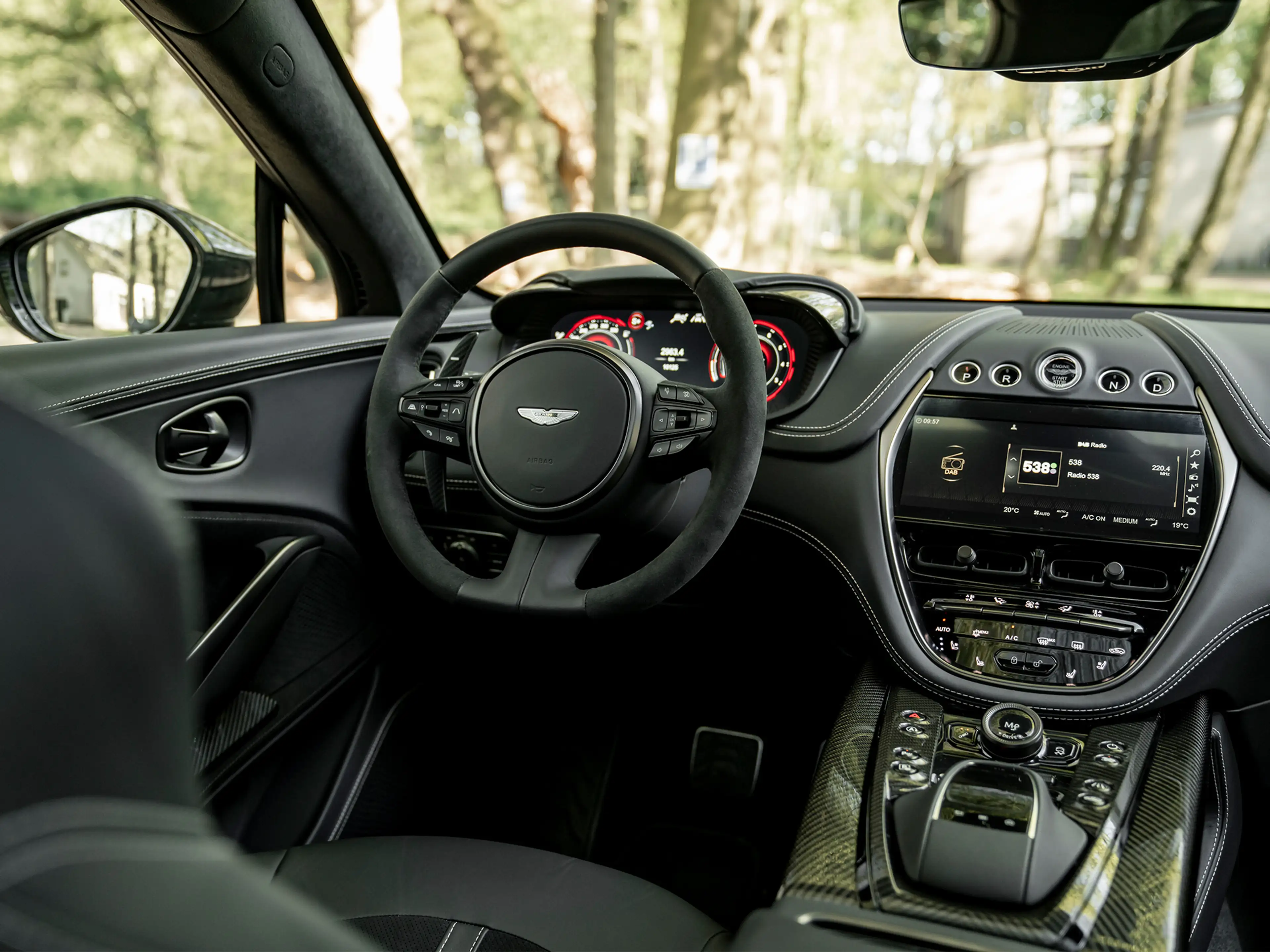 Aston Martin DBX 707 4.0 V8 | Veel carbon! | Alcantara interieur | — photo 10