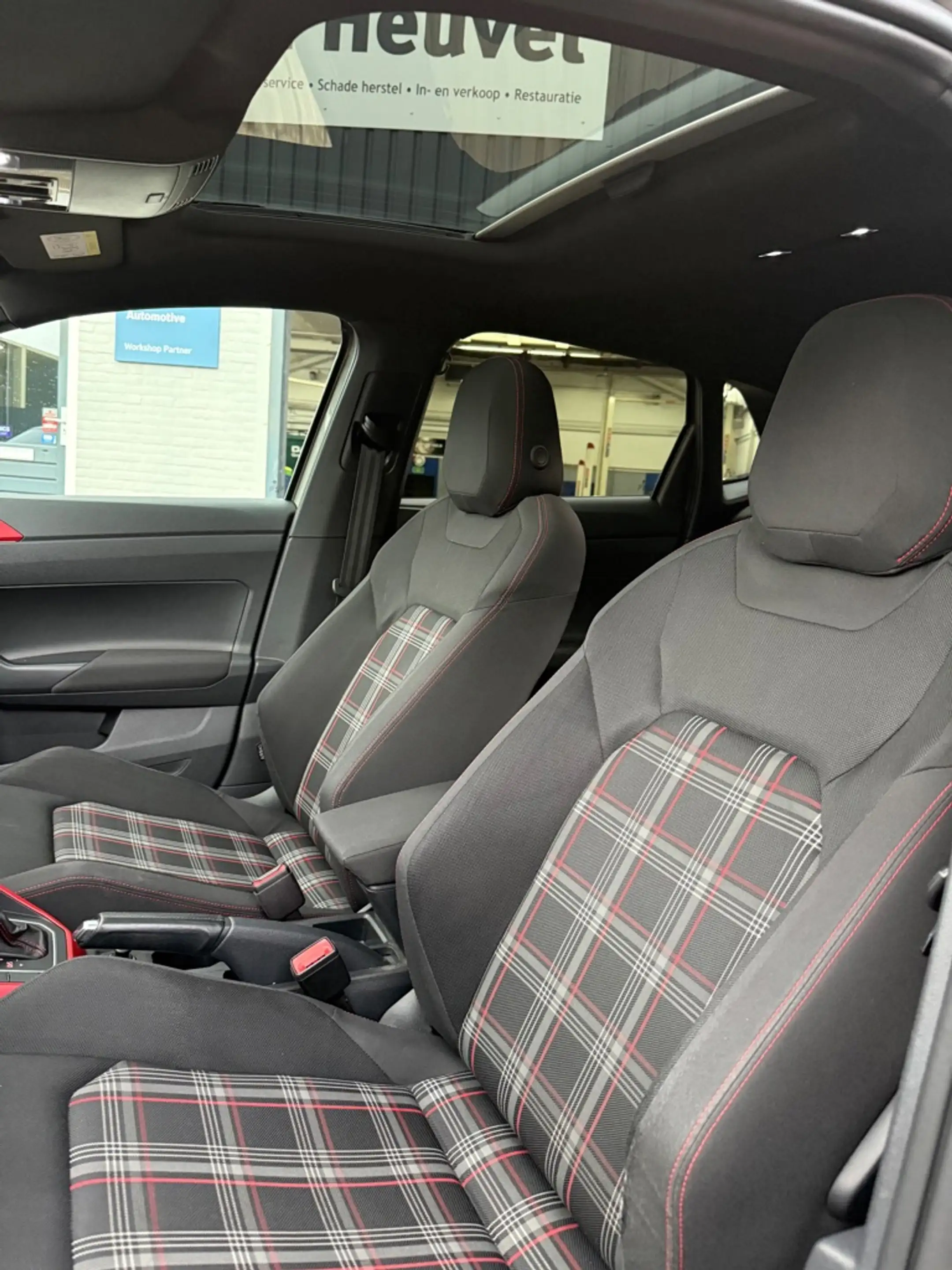 Volkswagen Polo GTI 2.0 TSI — photo 10