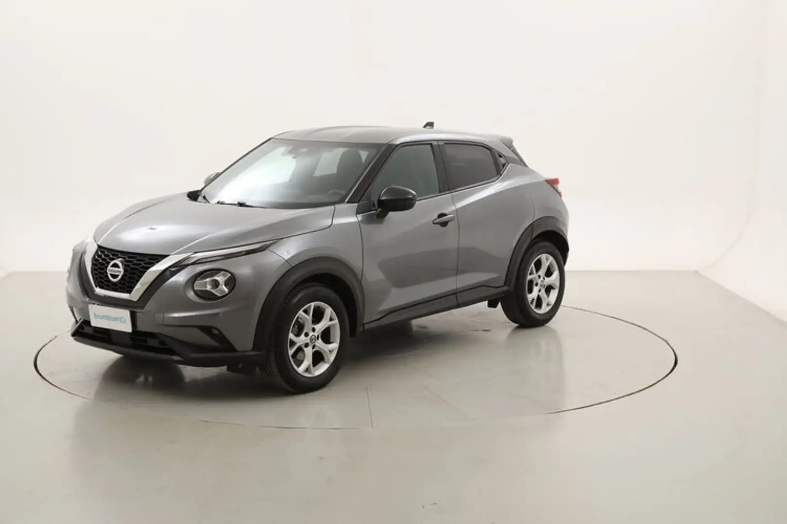 Nissan Juke N-Connecta 1.0 Benzina 114CV Grigio - 1