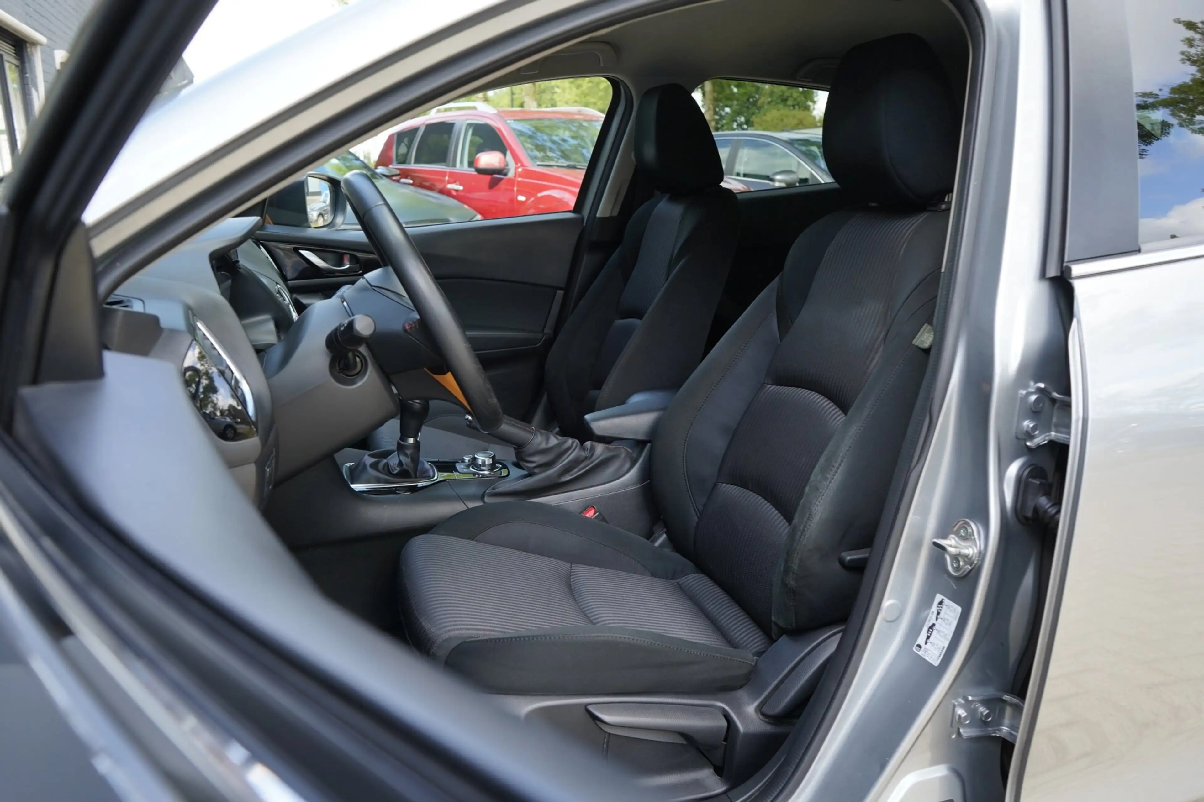 Mazda 3 2.0 GT-M 165pk, H&R, 19 inch, ATH Bodykit + uitlaa — photo 6