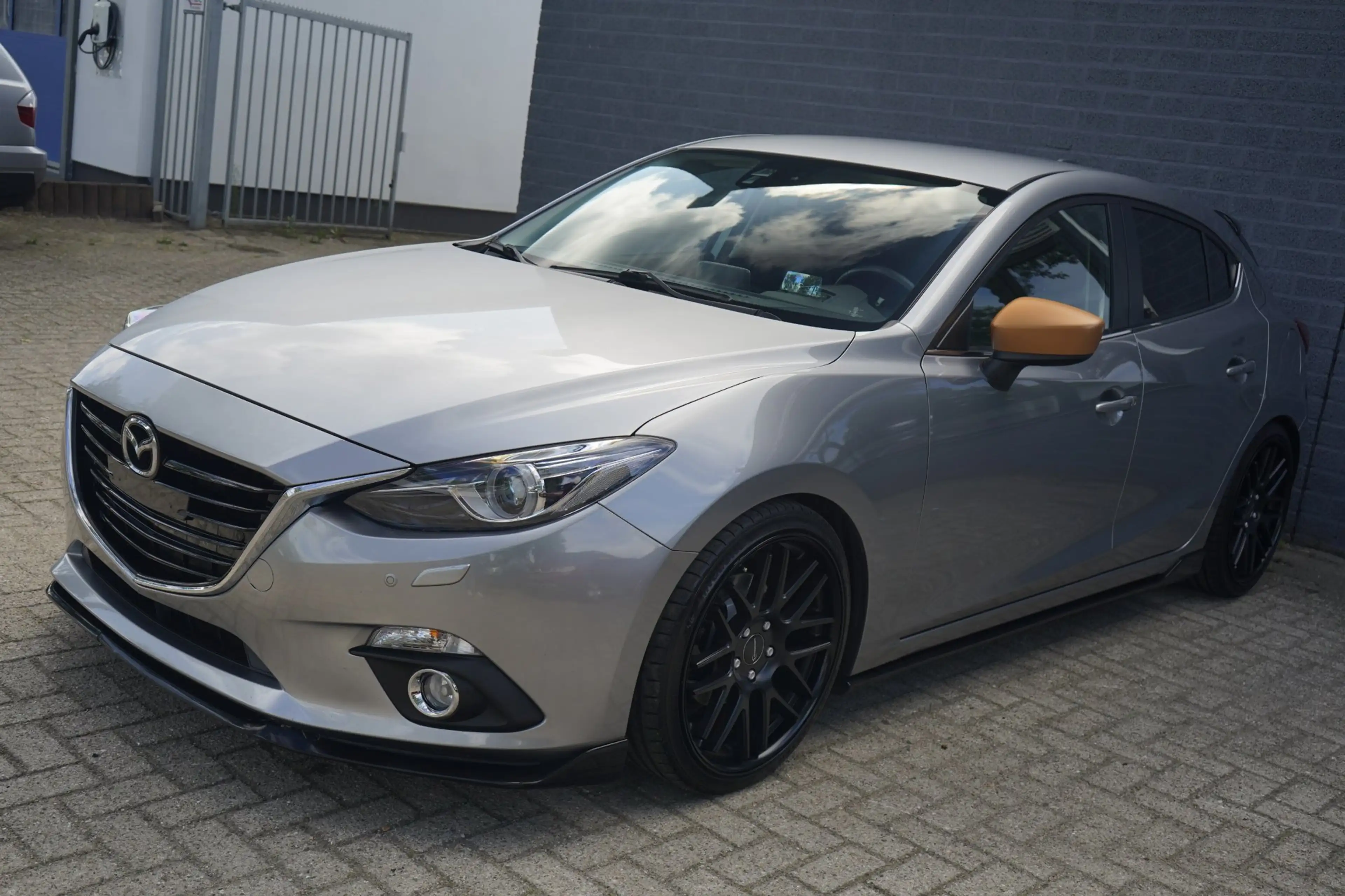 Mazda 3 2.0 GT-M 165pk, H&R, 19 inch, ATH Bodykit + uitlaa — photo 11