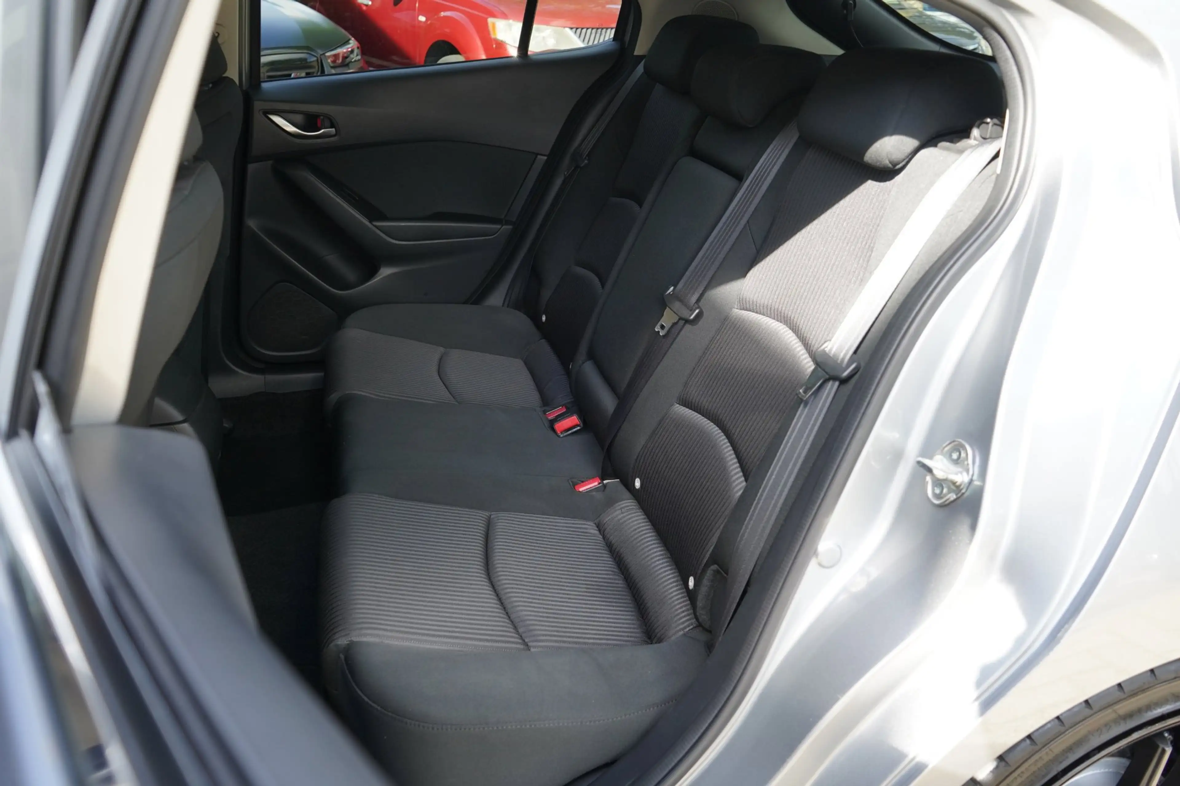 Mazda 3 2.0 GT-M 165pk, H&R, 19 inch, ATH Bodykit + uitlaa — photo 17
