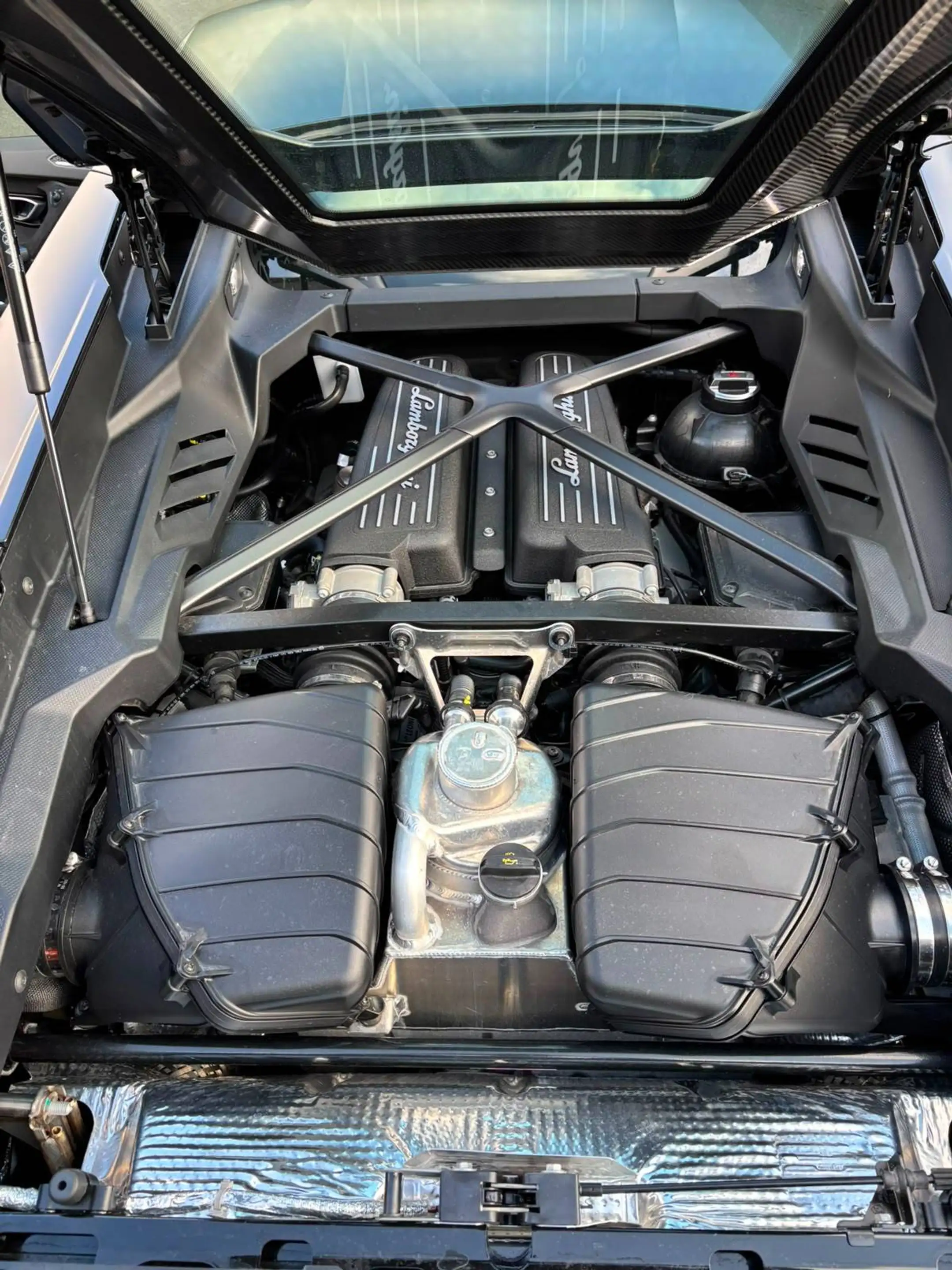 Lamborghini Huracán Tecnica 5.2i V10 40v LP640-4 — photo 14
