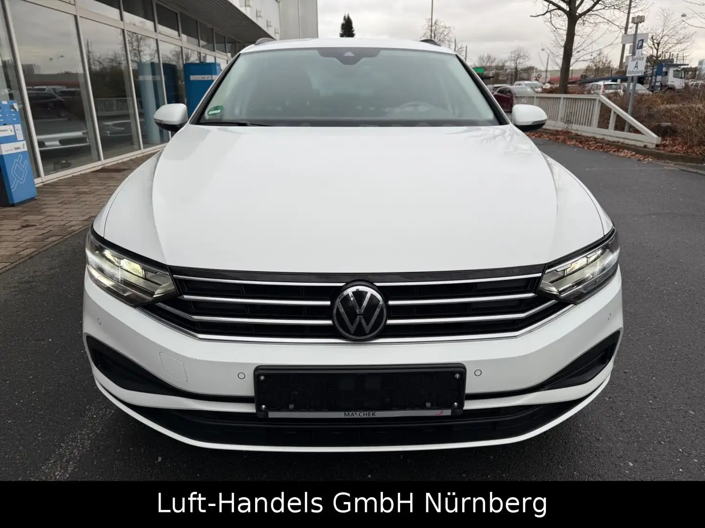 Volkswagen Passat Variant Conceptline 2.0 LED ACC DSG NAVI Blanc - 2