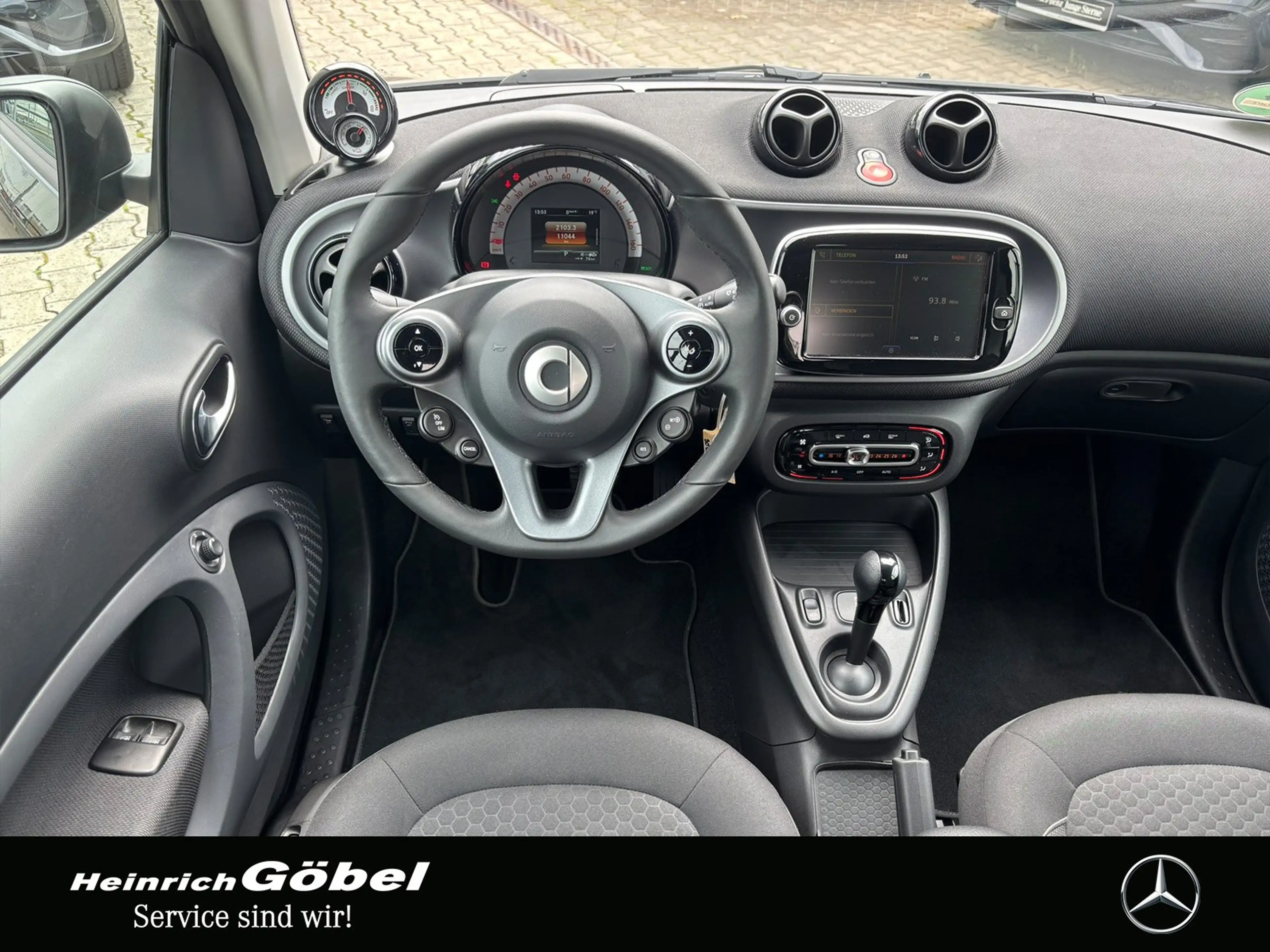 smart forTwo EQ passion 22KW*WINTER-PAKET*LED*KAMERA*PANO — photo 11