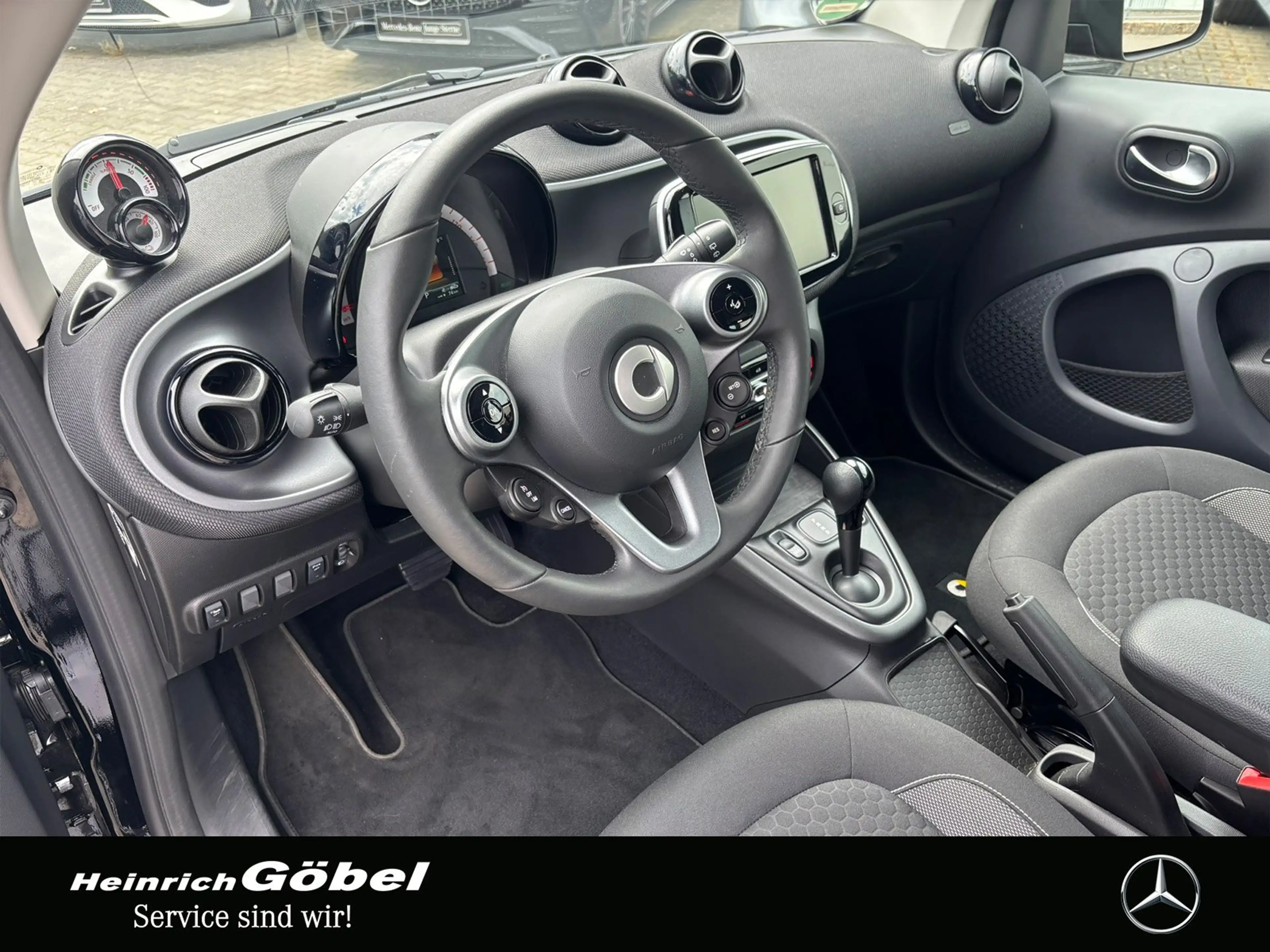 smart forTwo EQ passion 22KW*WINTER-PAKET*LED*KAMERA*PANO — photo 9