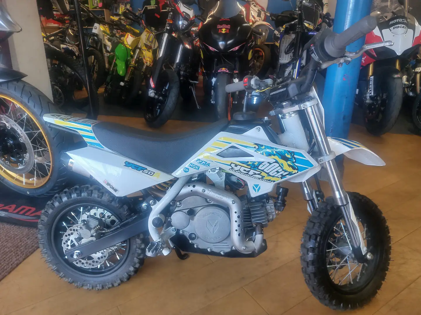 YCF YCF 50A Bianco - 1