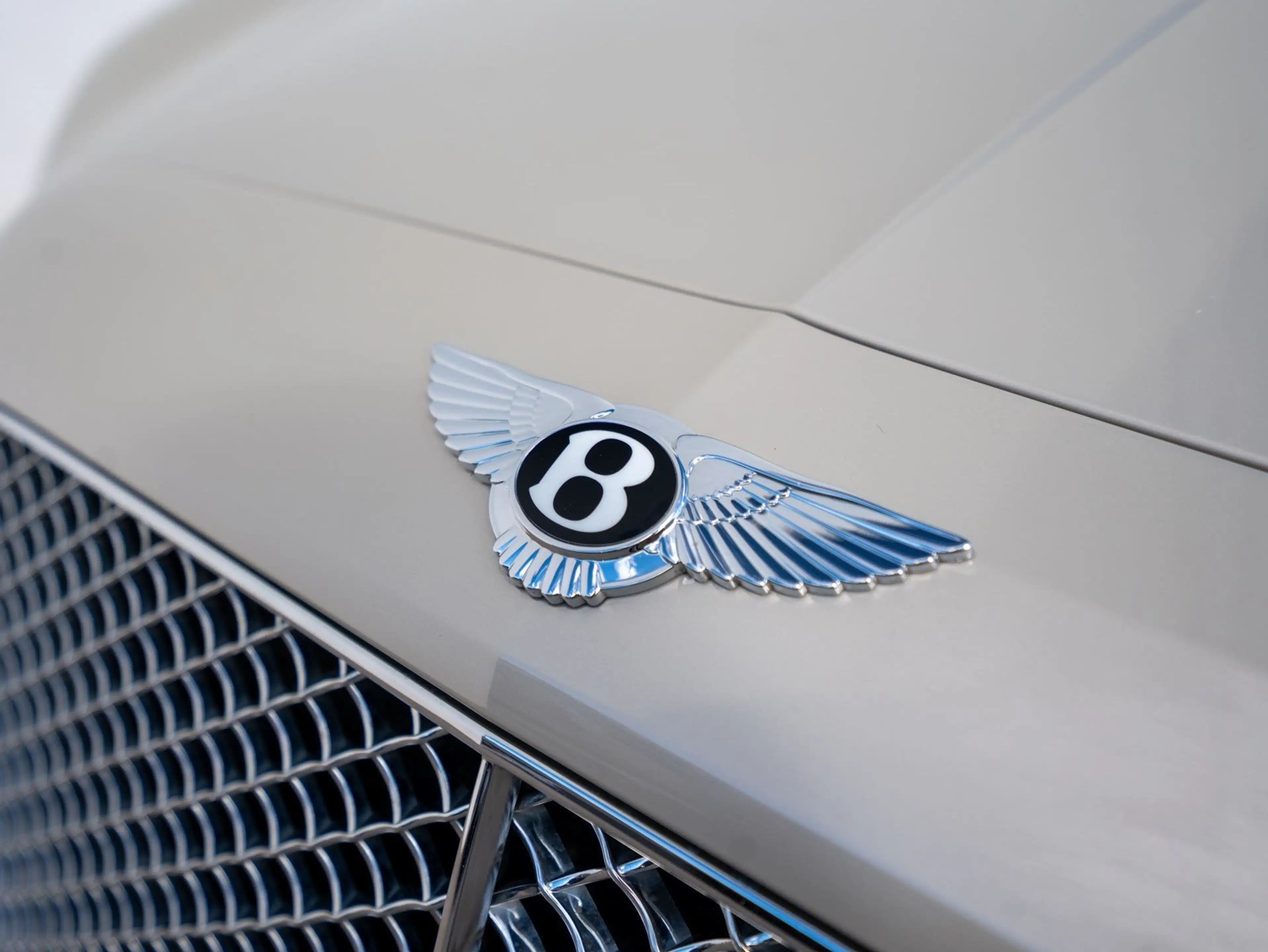 Bentley Flying Spur W12 *Kühlschrank, Naim* — photo 12