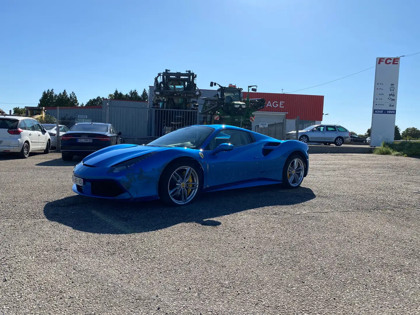 Ferrari 488 488 SPIDER -Carte Grise Française endommagé Blau - 2