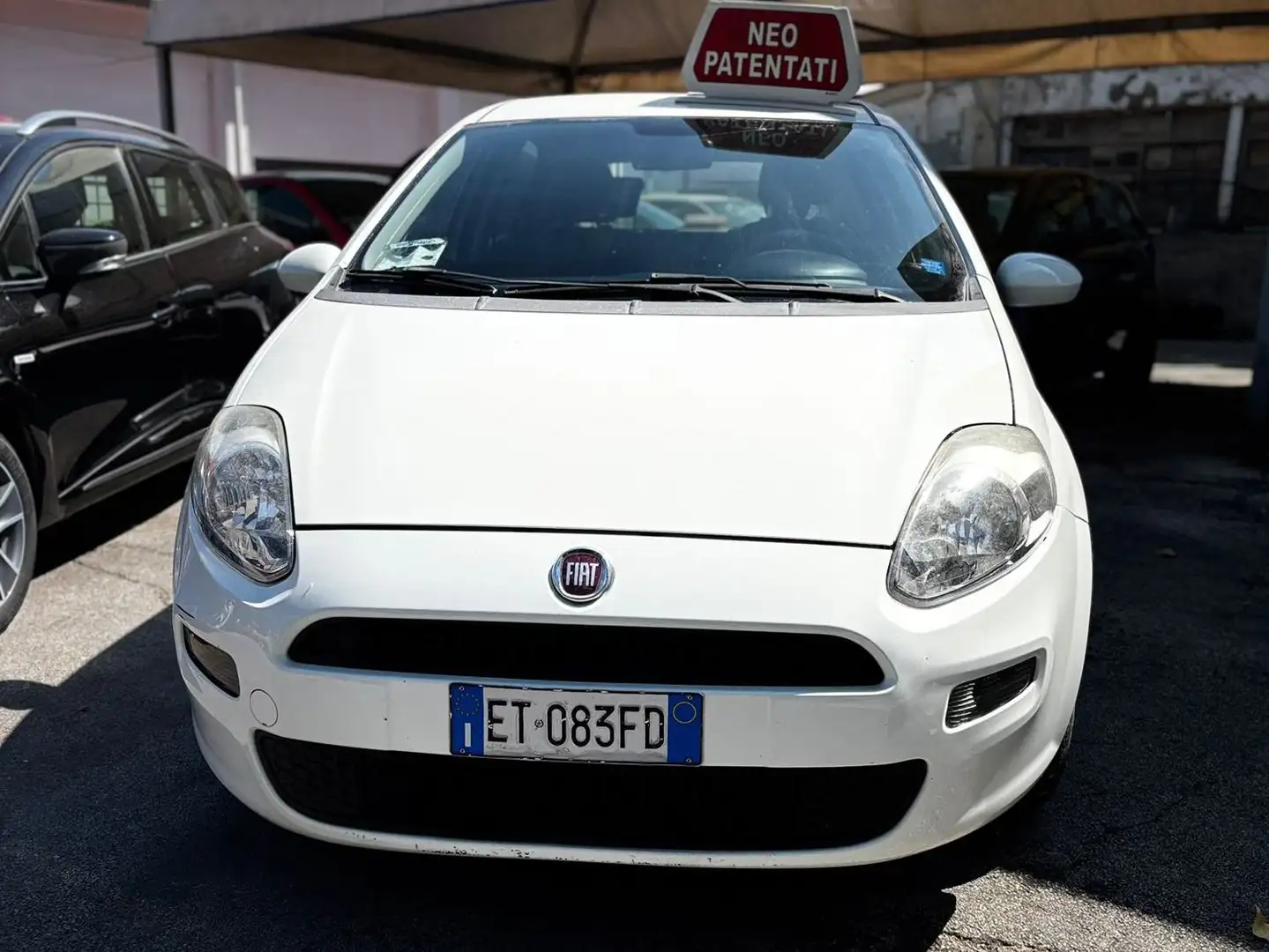 Fiat Grande Punto Fiat Grande Punto Grande Punto 1.4 5 porte Blanc - 2