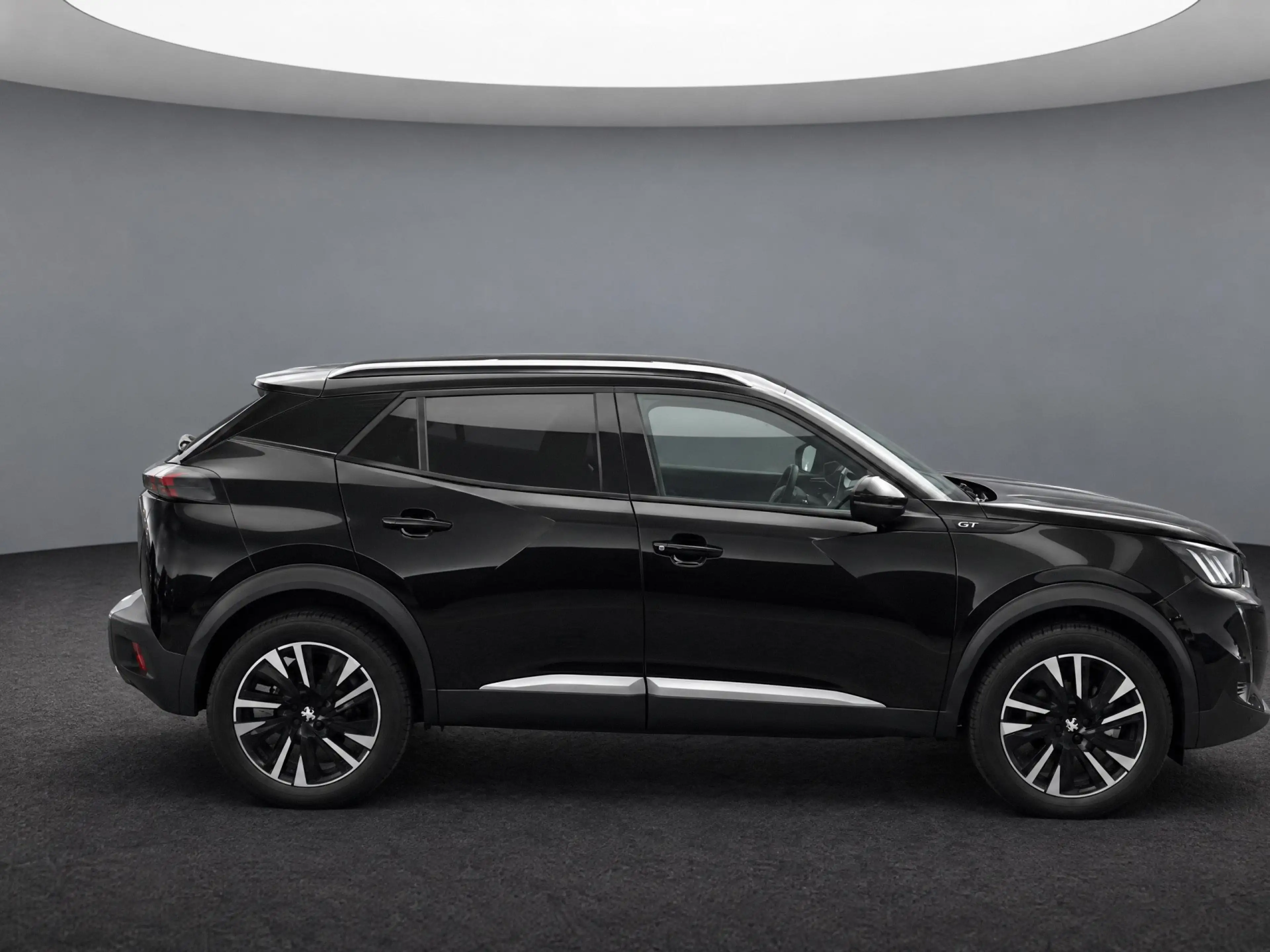 Peugeot 2008 1.2 PureTech GT Pack — photo 6