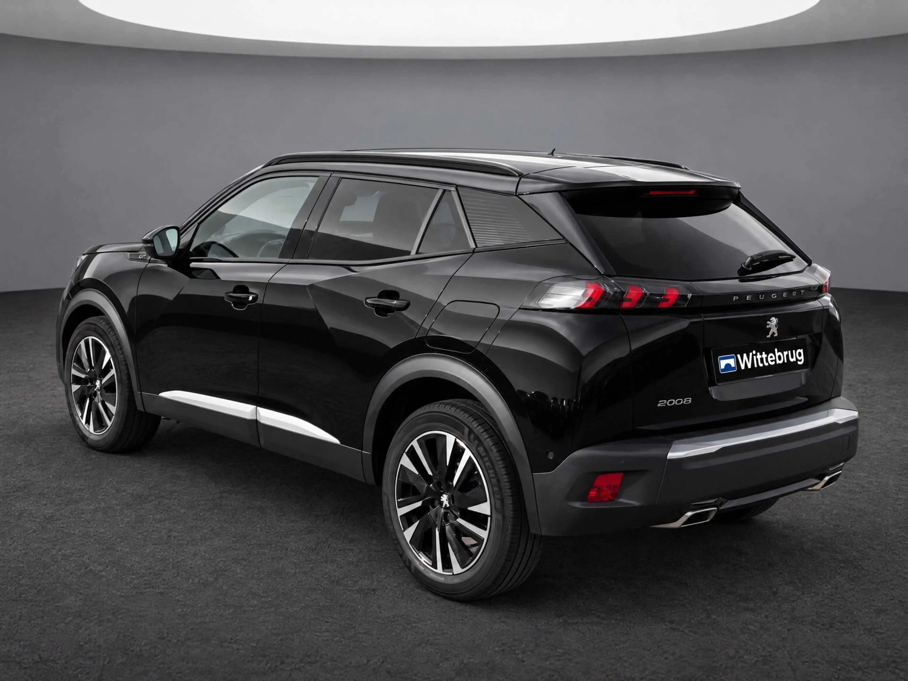 Peugeot 2008 1.2 PureTech GT Pack — photo 9