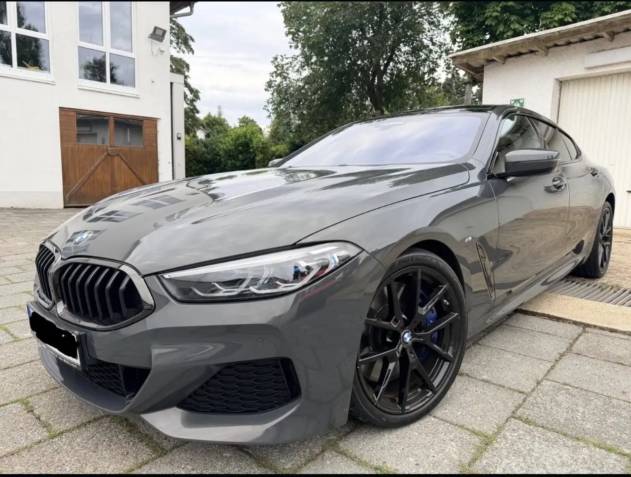 BMW 840
