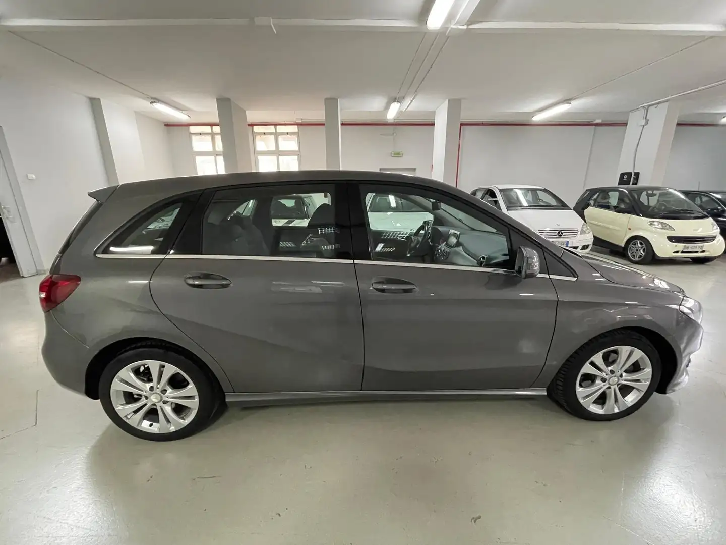 Mercedes-Benz B 200 Classe B - T246 d (cdi) Sport auto Grigio - 2