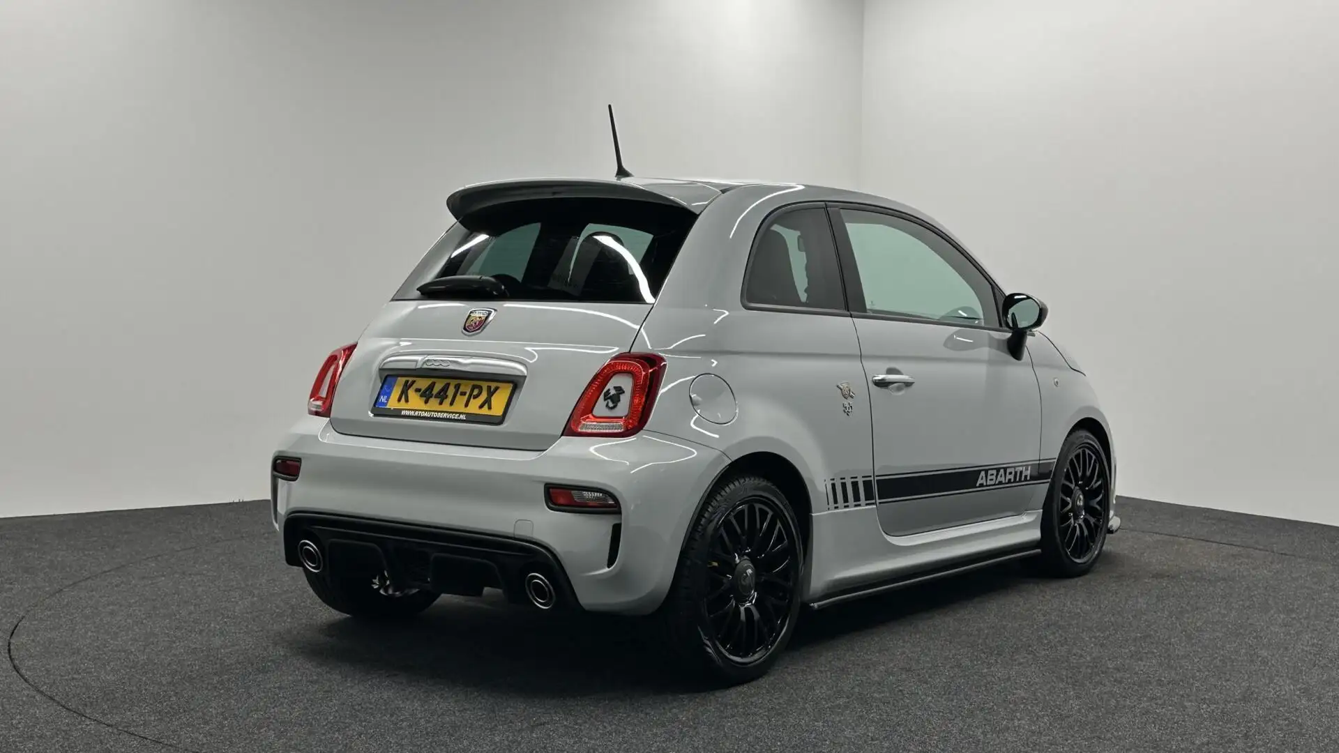 Fiat 500 Abarth 1.4 T-Jet 595 Gris - 2