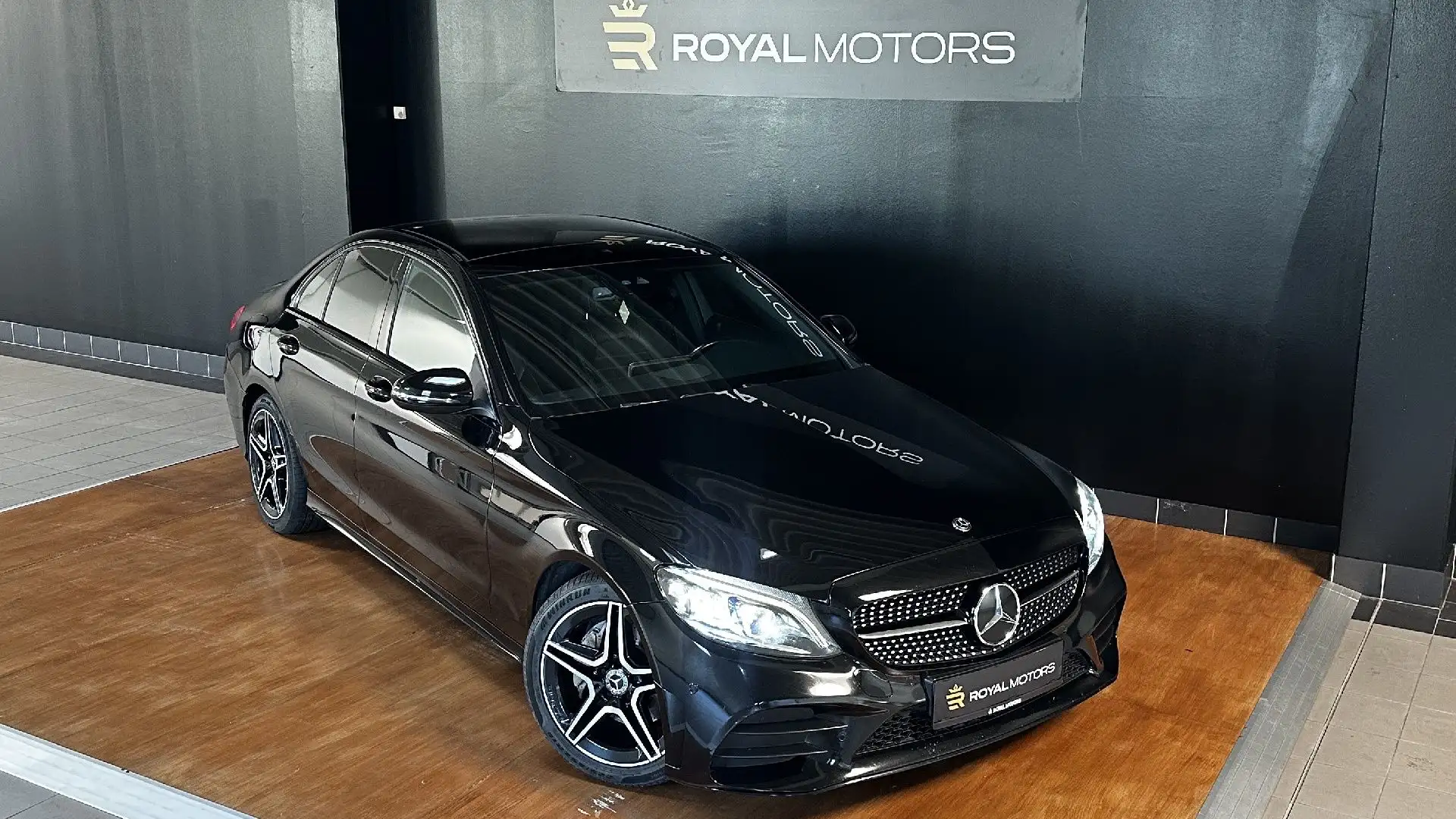 Mercedes-Benz C 200 C-Klasse C 200 d AMG Schwarz - 2