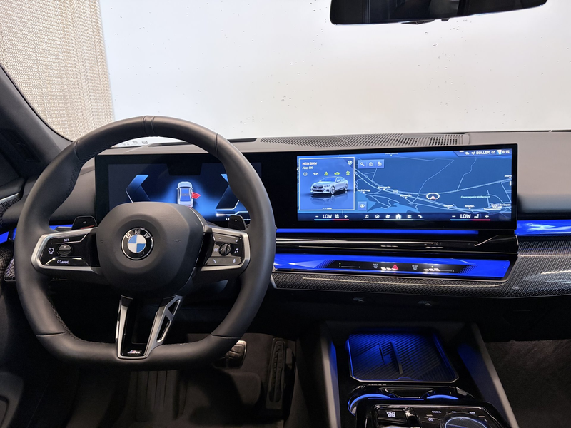BMW 540 d xDrive — photo 11