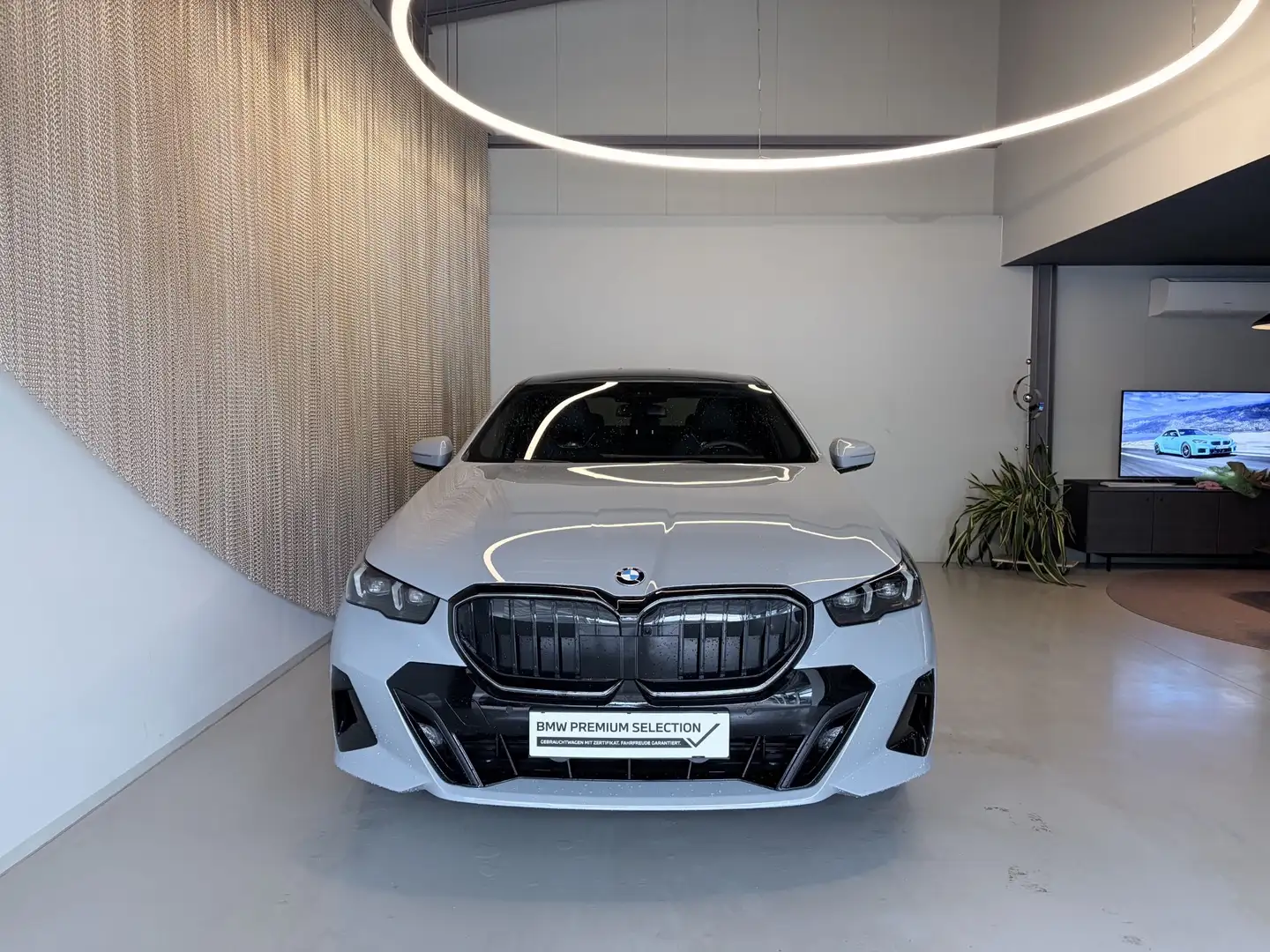 BMW 540 d xDrive Grau - 2