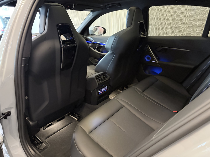 BMW 540 d xDrive — photo 13