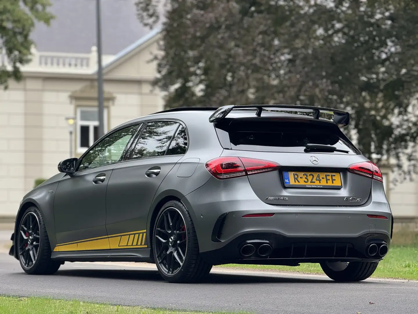 Mercedes-Benz A 45 AMG A45 S 4MATIC+ Edition 1 Burmester Grijs - 2