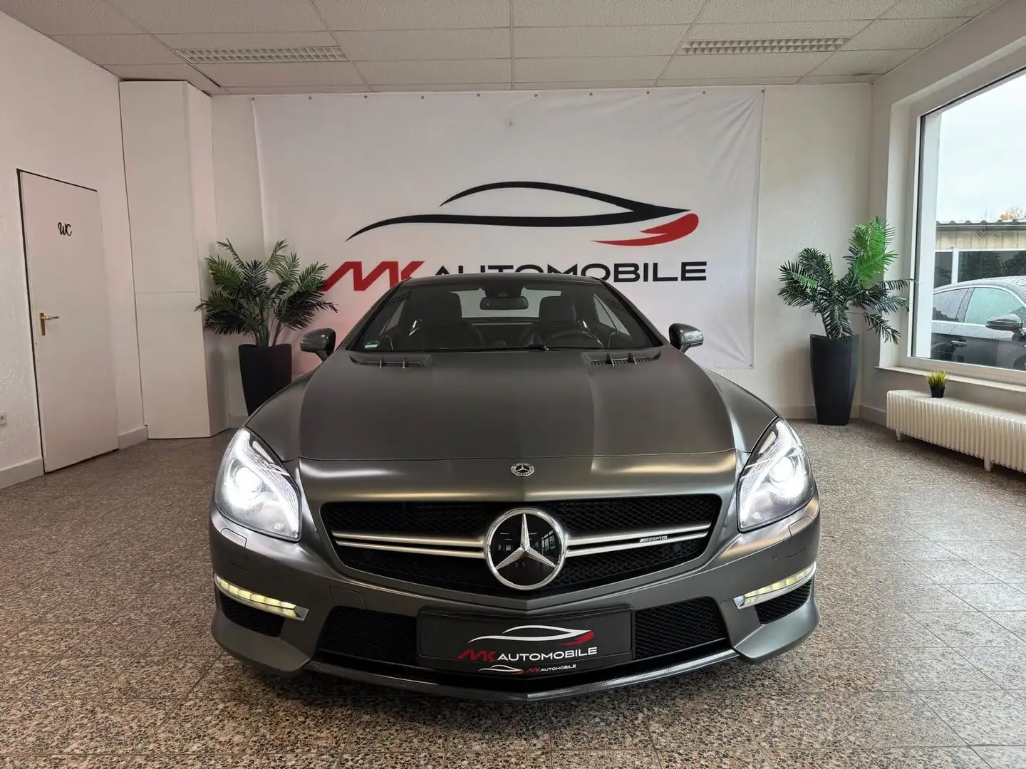 Mercedes-Benz SL 63 AMG Performance Carbon Magic Sky Pano Matt Grau - 2