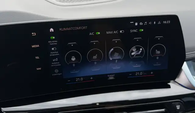 BMW X1 view 11