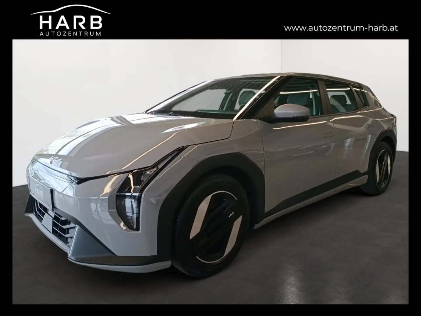 Kia EV4 HB/AIR/81,4KWH/AT/FWD/204/MY26 Grau - 1