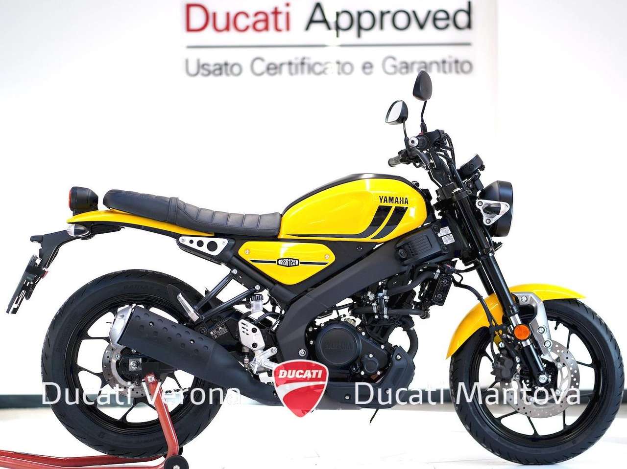 Yamaha XSR 125 XSR 125 gomme e catena nuove