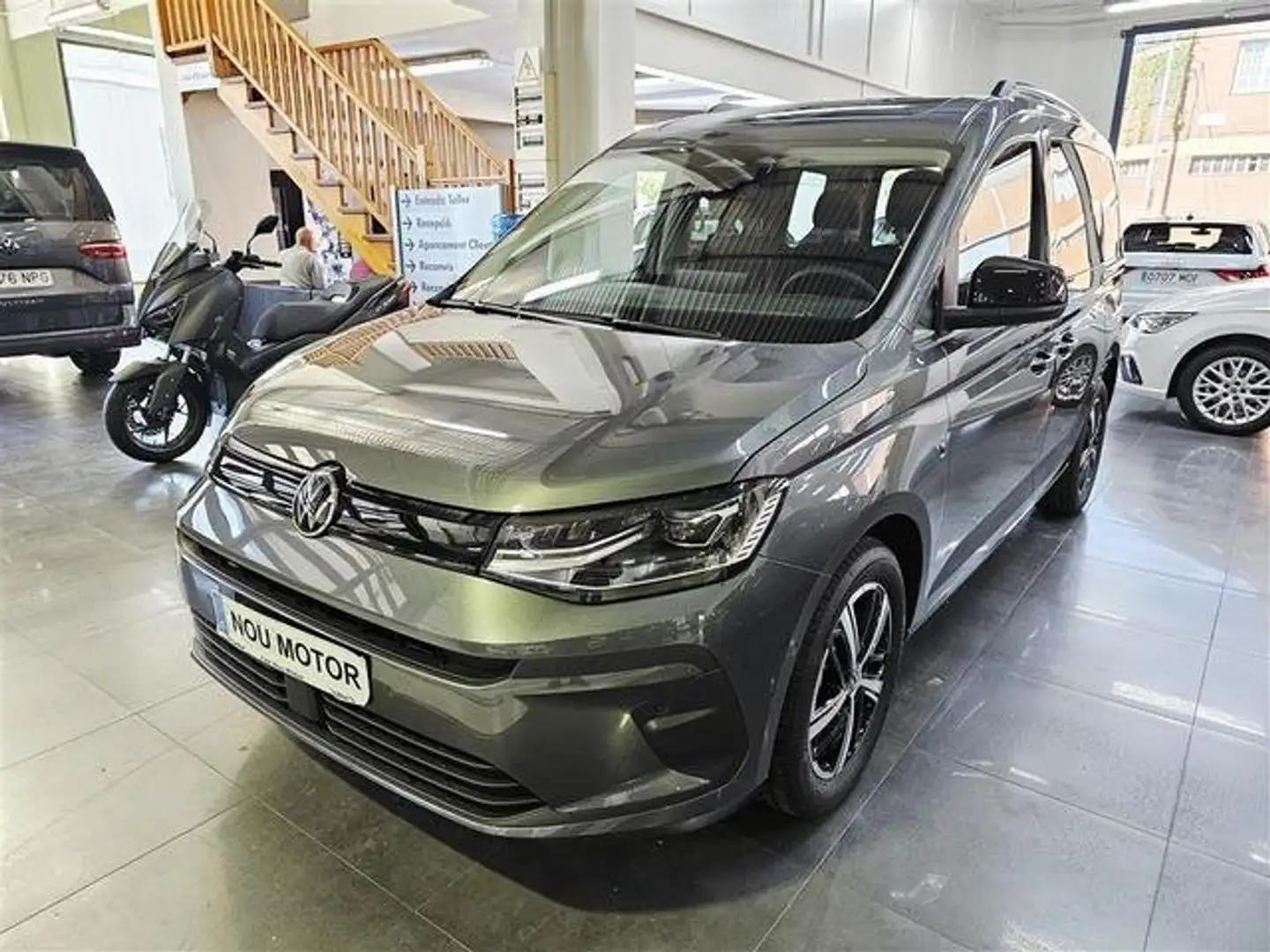 Volkswagen Caddy 2.0TDI Outdoor DSG 90KW Gris - 1