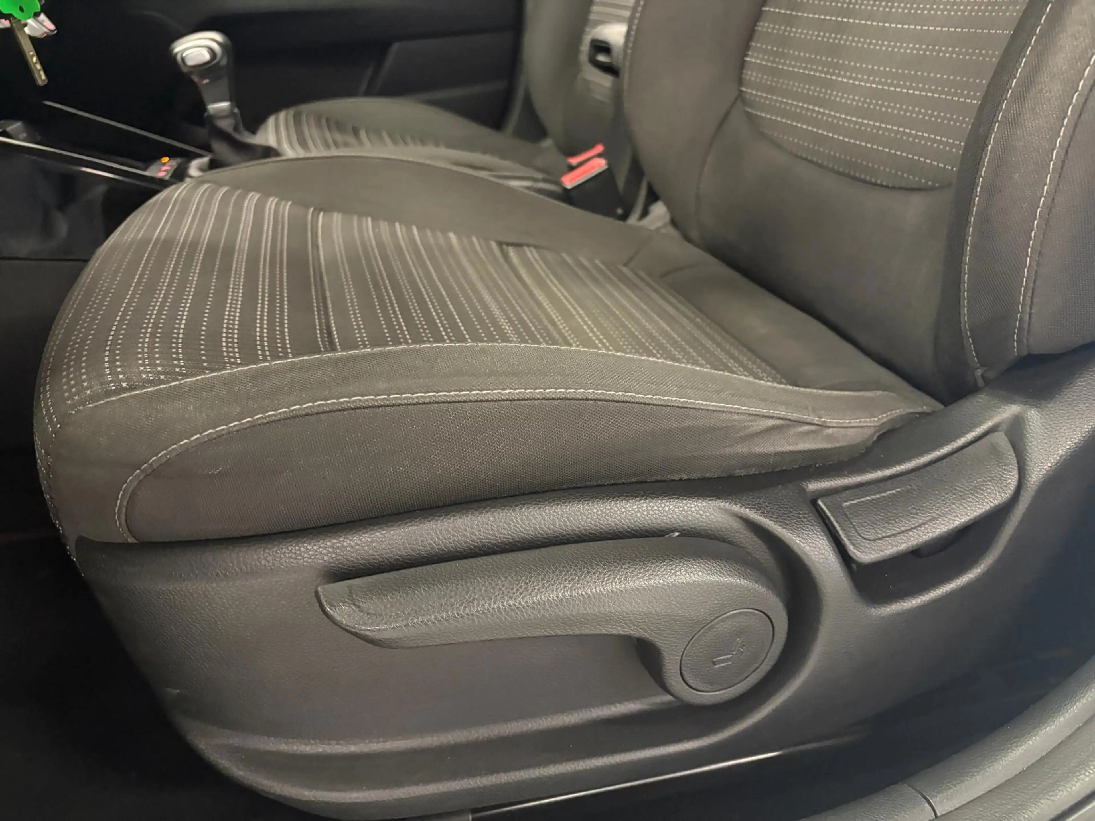 Kia Stonic 1.0 T-GDi Dynamic Plus Line Automaat | NAVI | PDC — photo 27