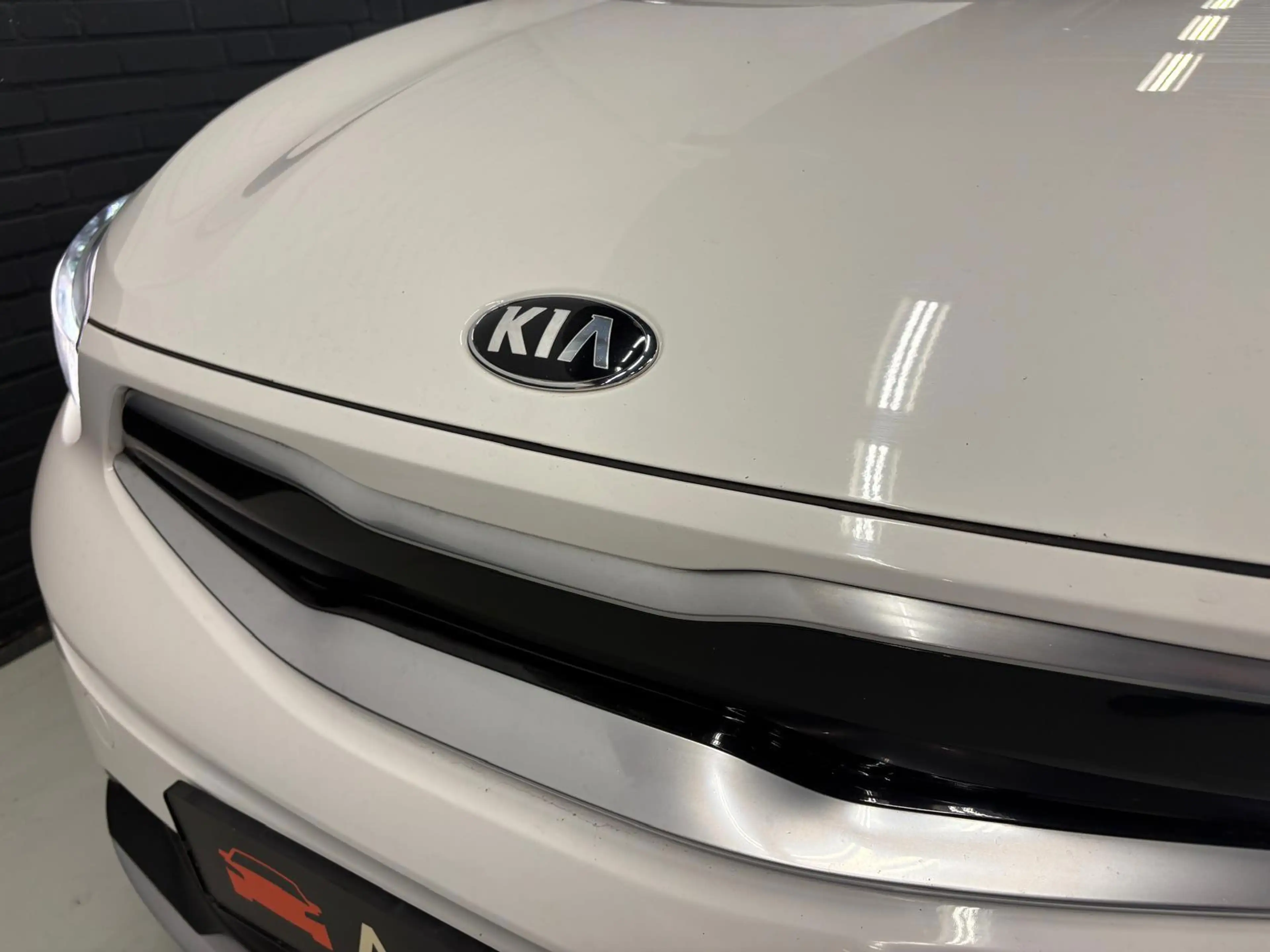 Kia Stonic 1.0 T-GDi Dynamic Plus Line Automaat | NAVI | PDC — photo 11
