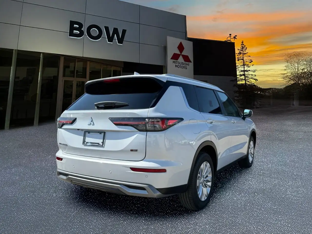 Mitsubishi Outlander снимка Mitsubishi Outlander