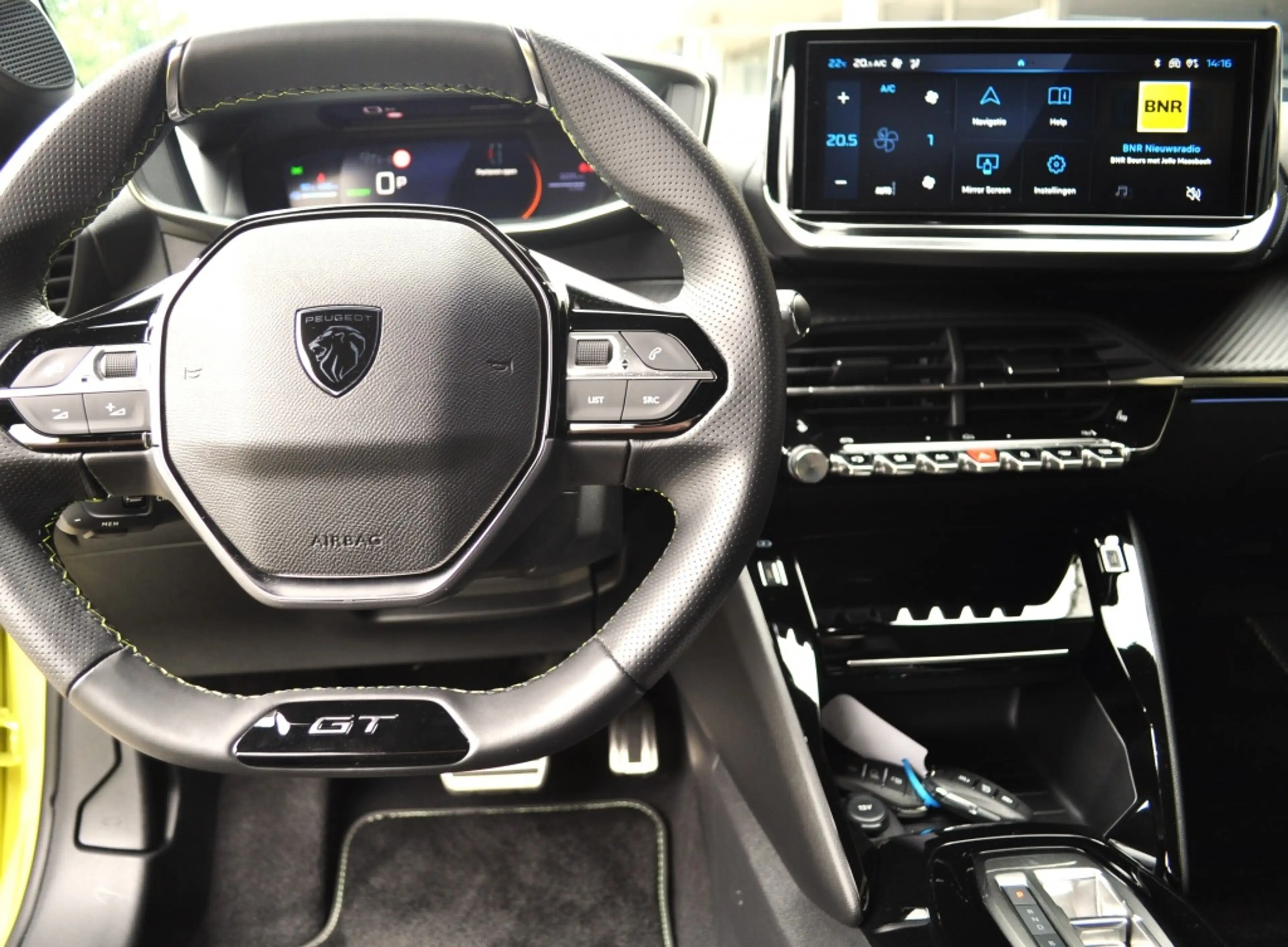 Peugeot e-208 GT 51 kWh elek stoel+verw+mass navi adcrc Cam v+a — photo 8