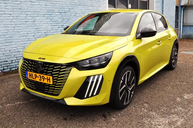 Peugeot e-208