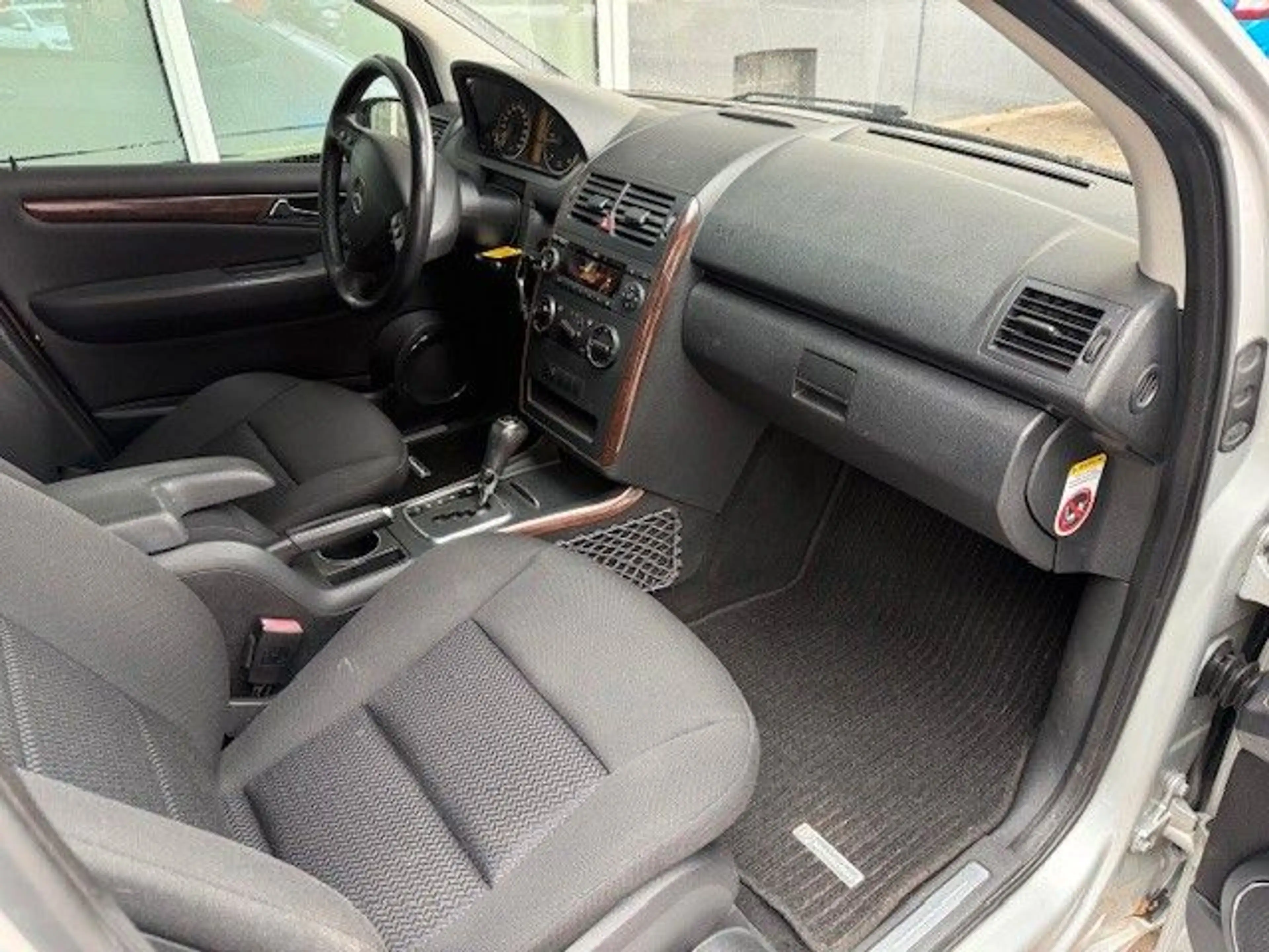 Mercedes-Benz A 200 CDI Elegance Automatik — photo 8