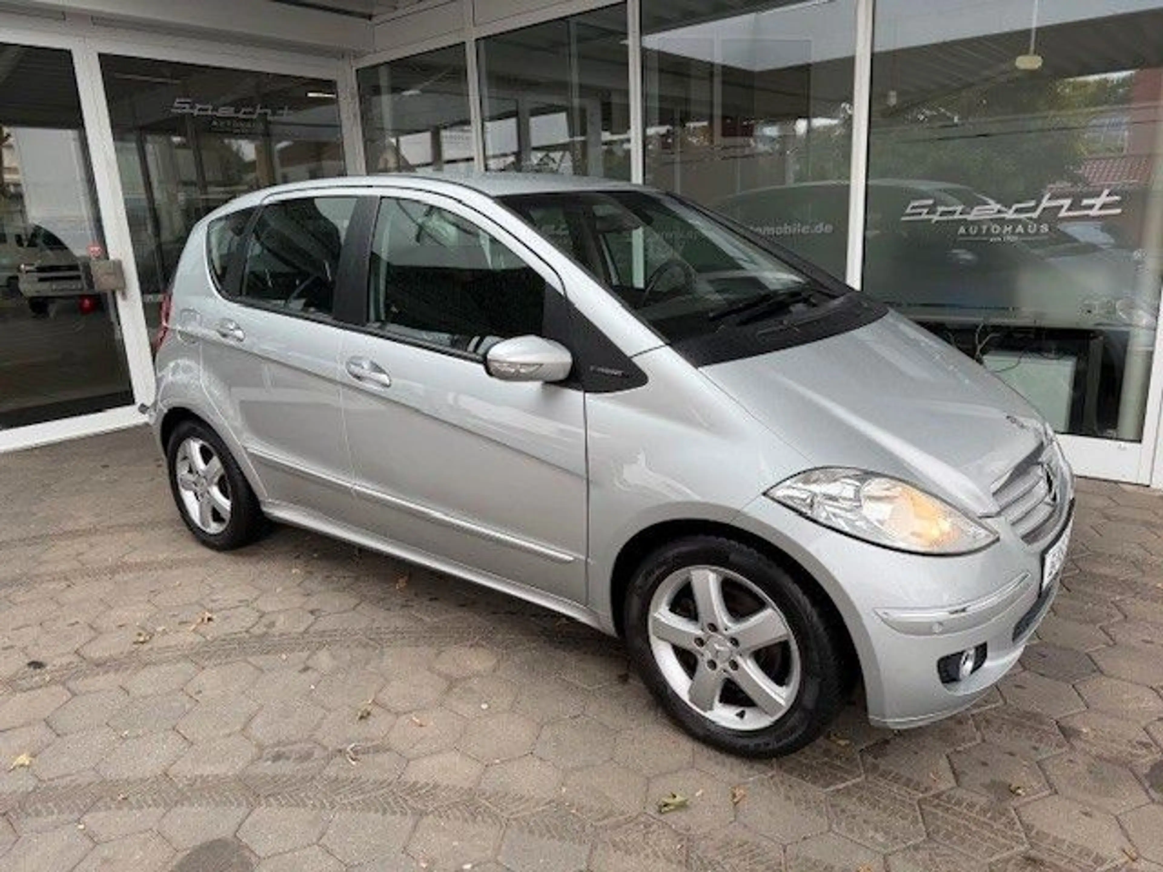 Mercedes-Benz A 200 CDI Elegance Automatik — photo 5