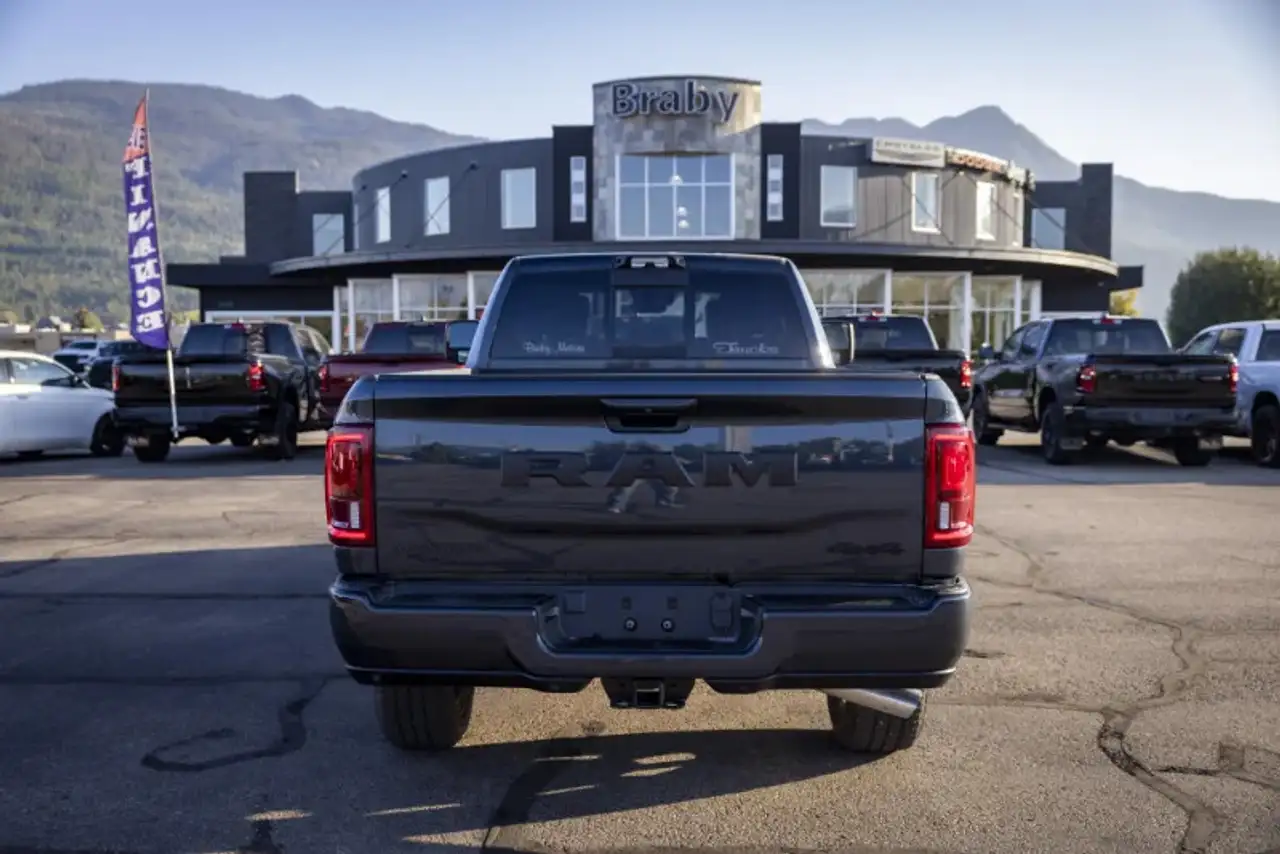 RAM 3500 снимка RAM 3500