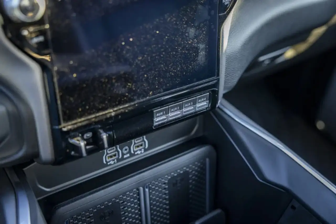 RAM 3500 снимка RAM 3500