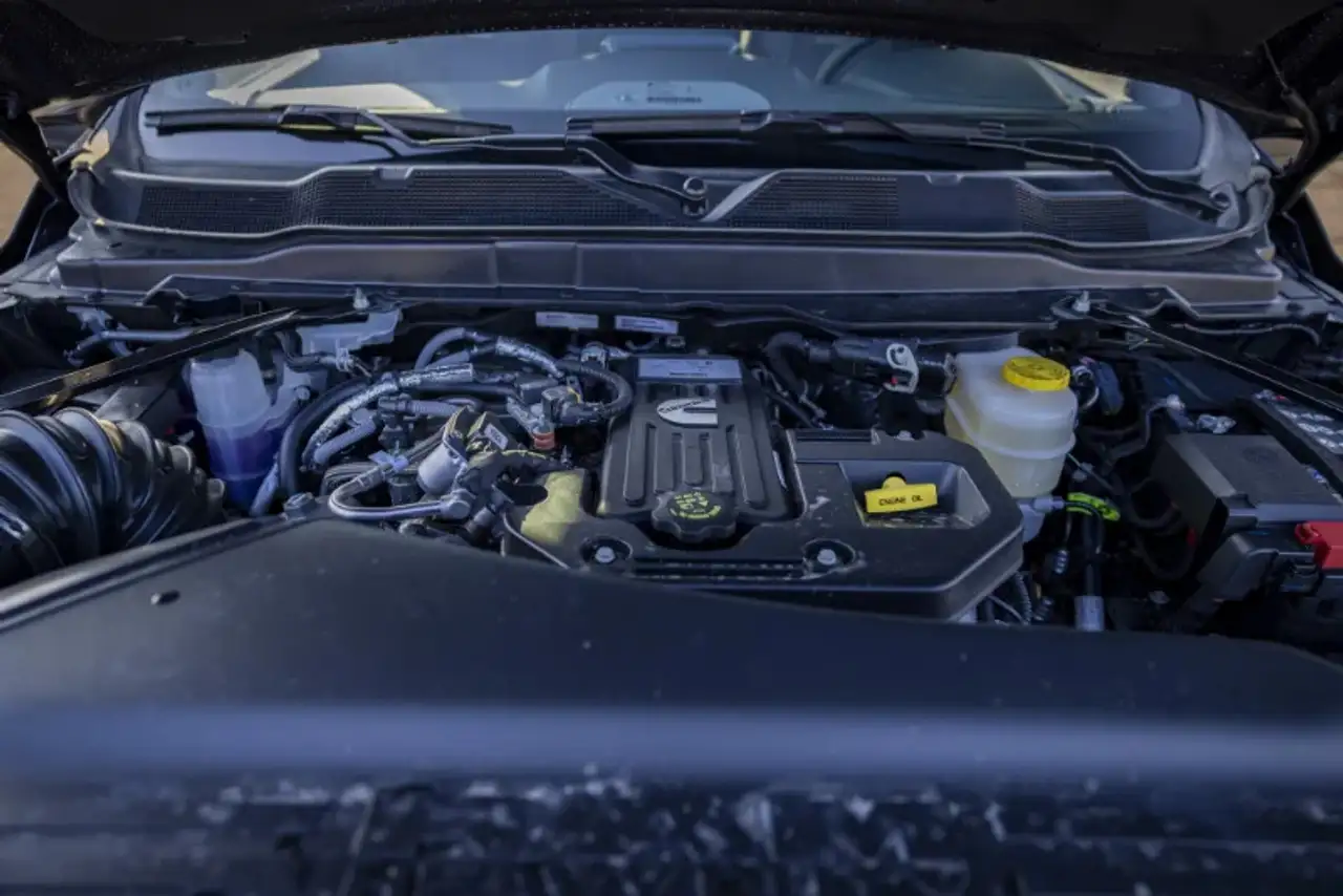 RAM 3500 снимка RAM 3500