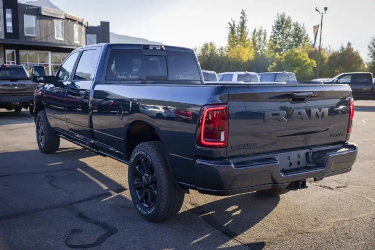 RAM 3500 снимка RAM 3500