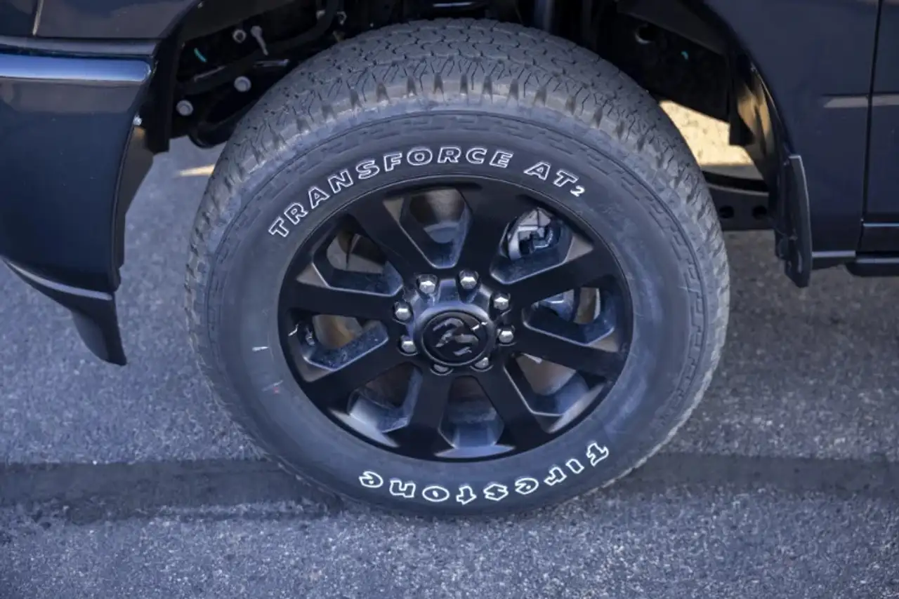 RAM 3500 снимка RAM 3500