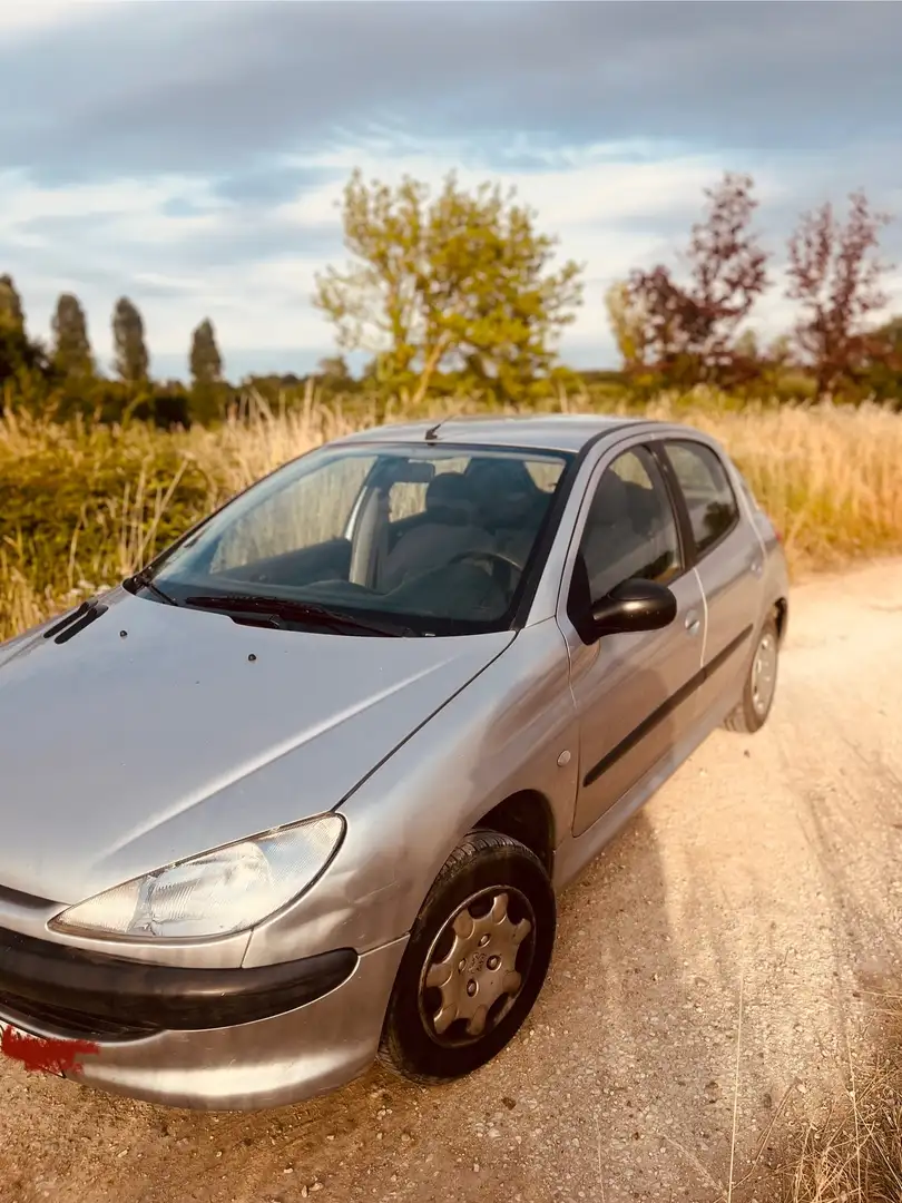 Peugeot 206 206 1.1i XR Présence - 1