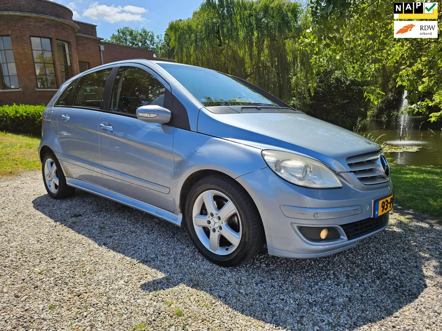 Mercedes-Benz B 200 AIRCO/cruise *apk:01-2026* Bleu - 1