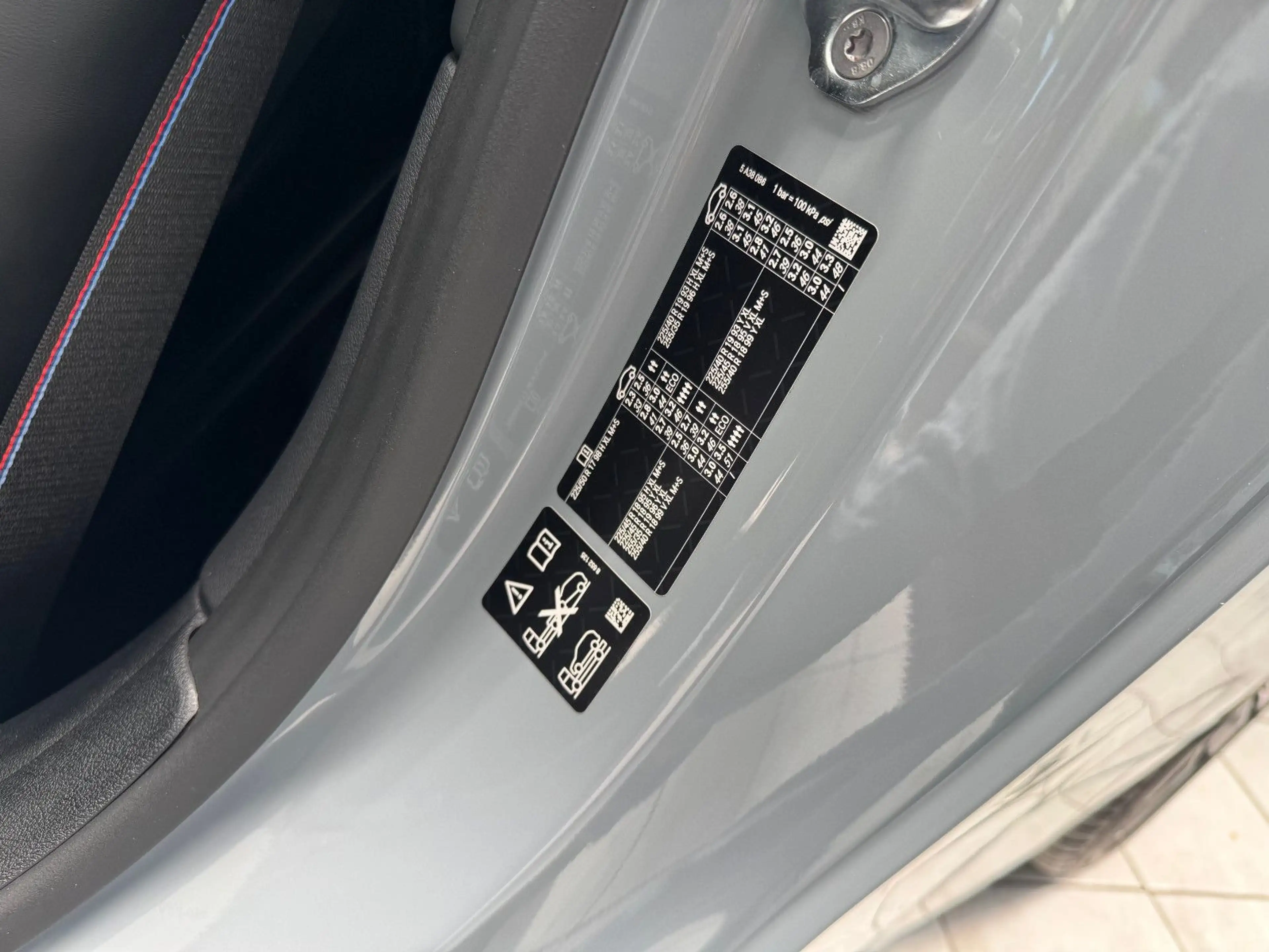 BMW M4 4 Cabrio M440 i xDrive — photo 18