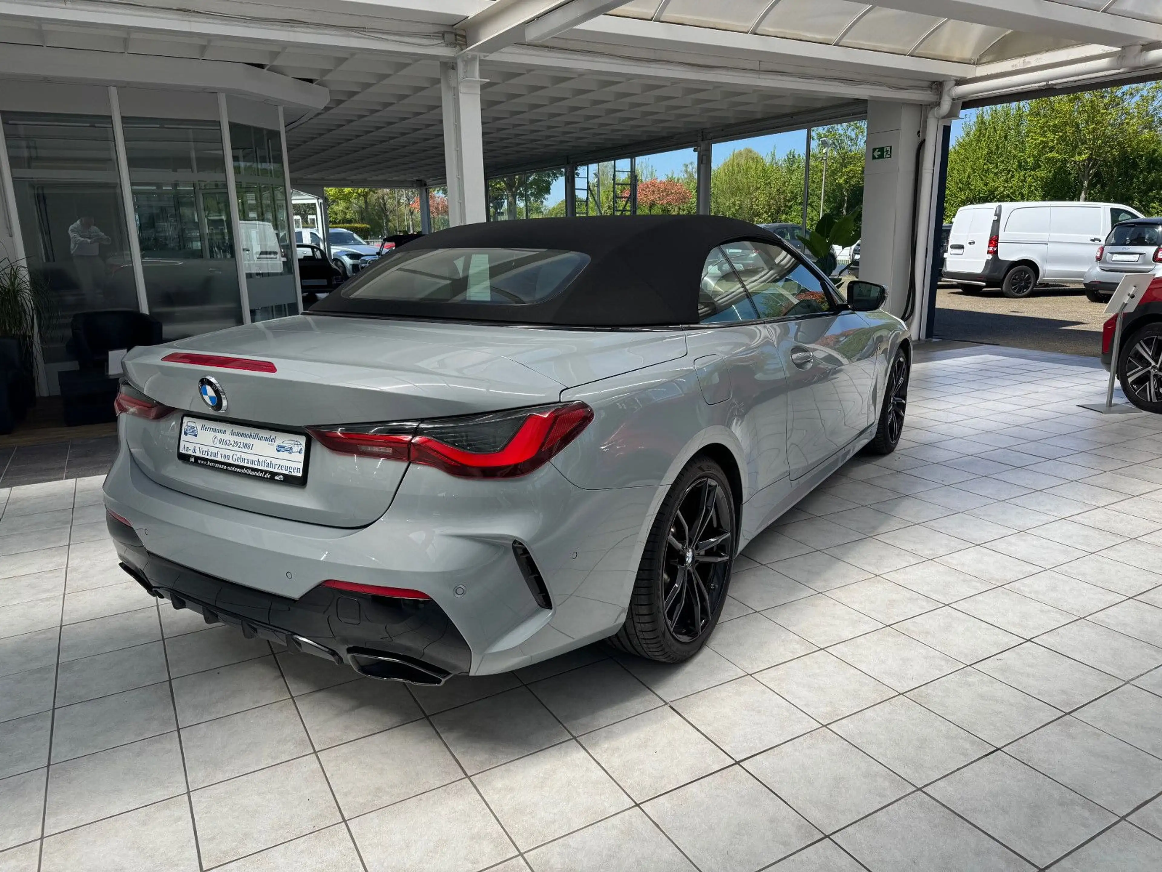 BMW M4 4 Cabrio M440 i xDrive — photo 9