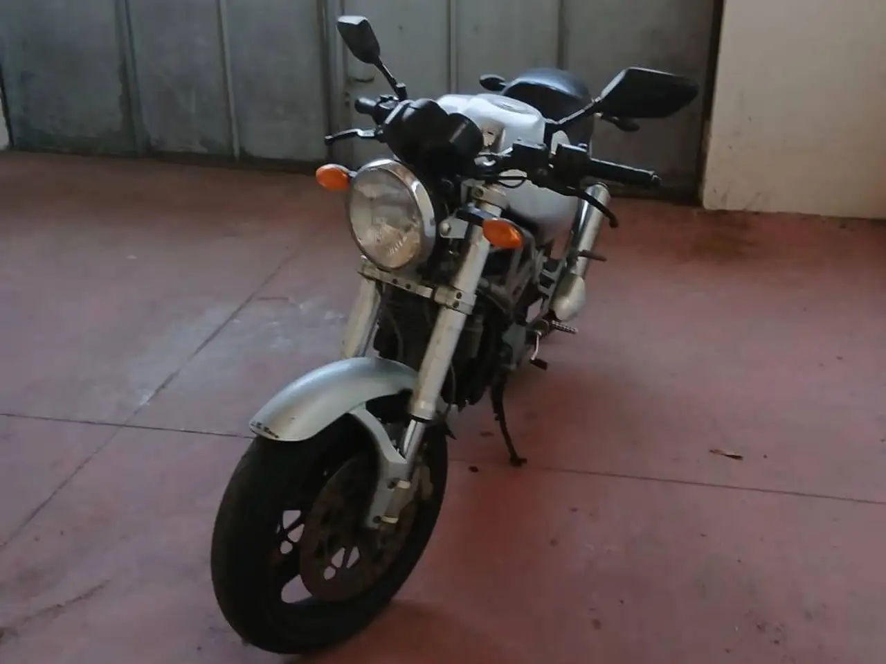 Ducati Monster 620