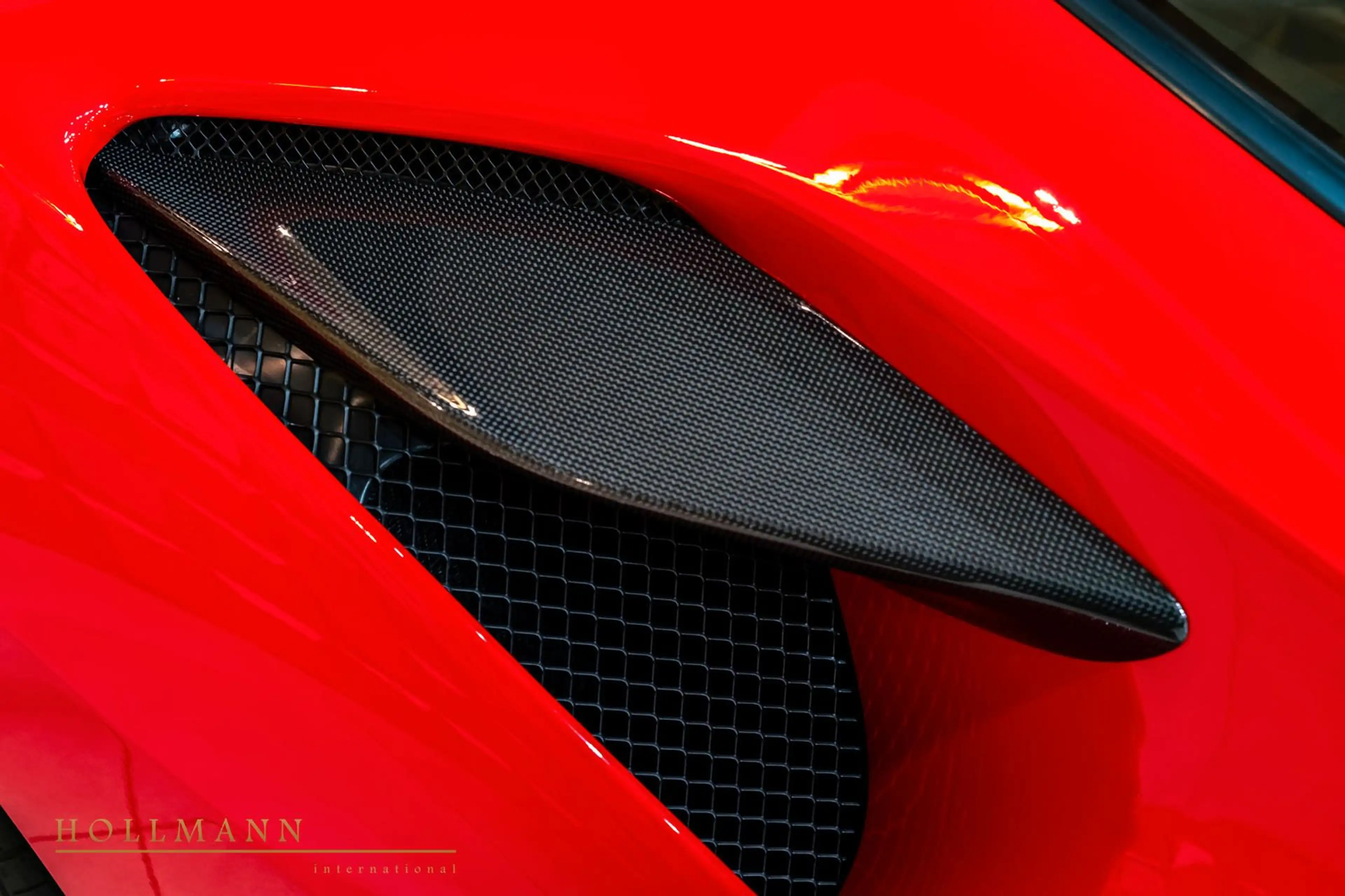 Ferrari F8 Tributo CARBON + LIFTING + SPORT EXHAUST + — photo 13